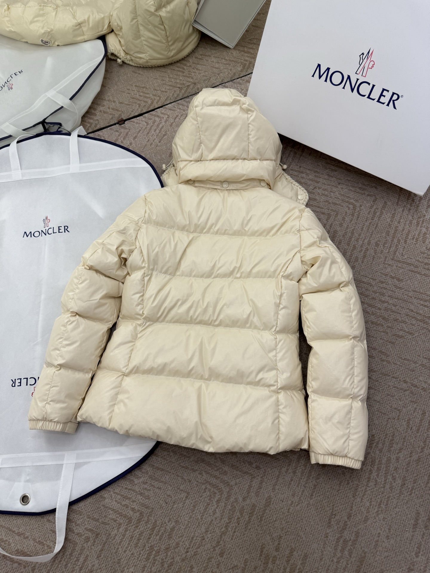 Moncler GLAREIN Hooded Down Jacket - Slim Fit, Oiled Waxed Leather, Women's 6 i1755001472496 327 0 4