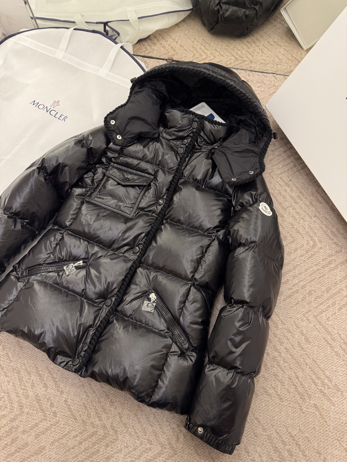 Moncler GLAREIN Hooded Down Puffer Jacket - Stylish & Slim Fit, Various Colors 4 i1755001530750 9096 0 2