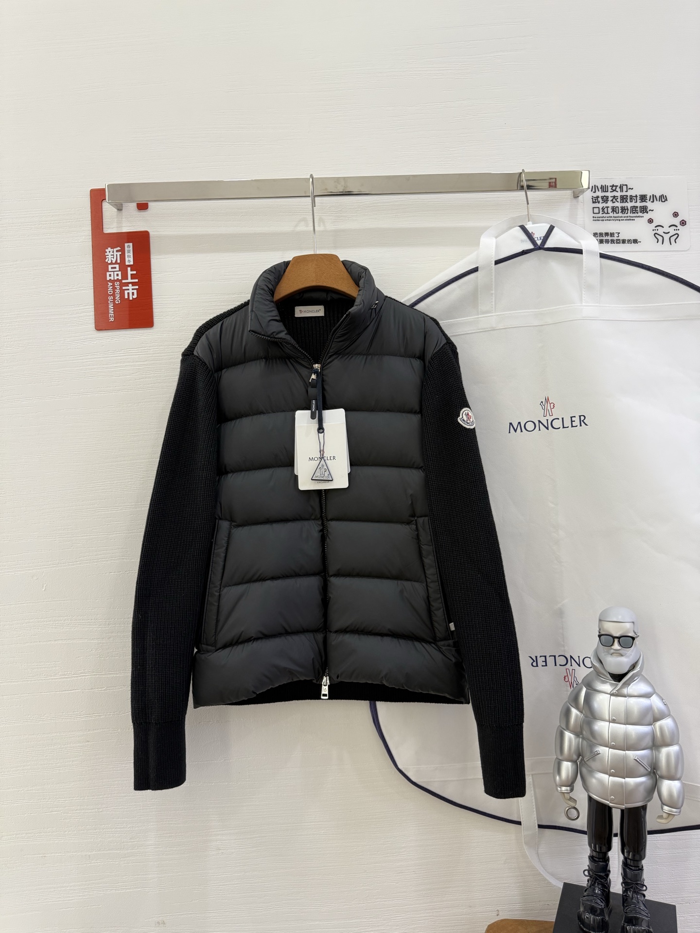 NO:481591,With dust bag Moncler, Mongkela solid color spliced ​​zipper three-dimensional down jacket jacket color black green Size S M L xL XXL,,Moncler, jackets & coats,jackets & coats,down jacket,alexander wang19860909配防尘袋Moncler 盟可睐 纯色拼接拉链立体含羽绒夹克外套 颜色黑色 绿色 尺码S M L xL XXL,,Moncler,jackets & coats,jackets & coats,down jacket,alexander wang,Women's clothing