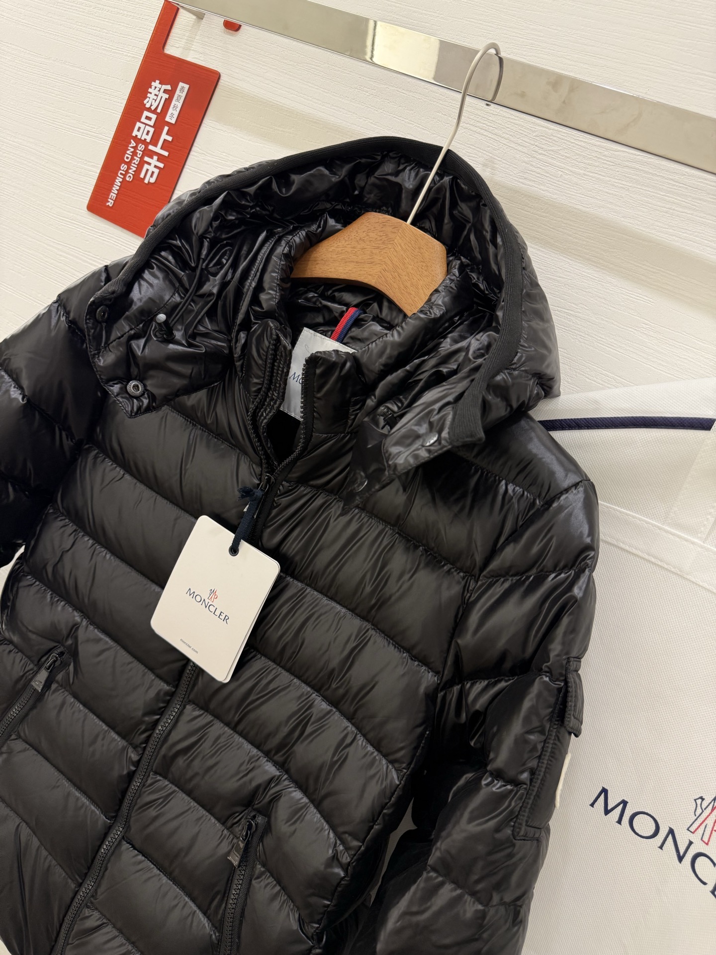 Moncler Women's Short Down Jacket Classic Style - Ultimate Warmth & Comfort 3 i1757596954705 3027 0 1
