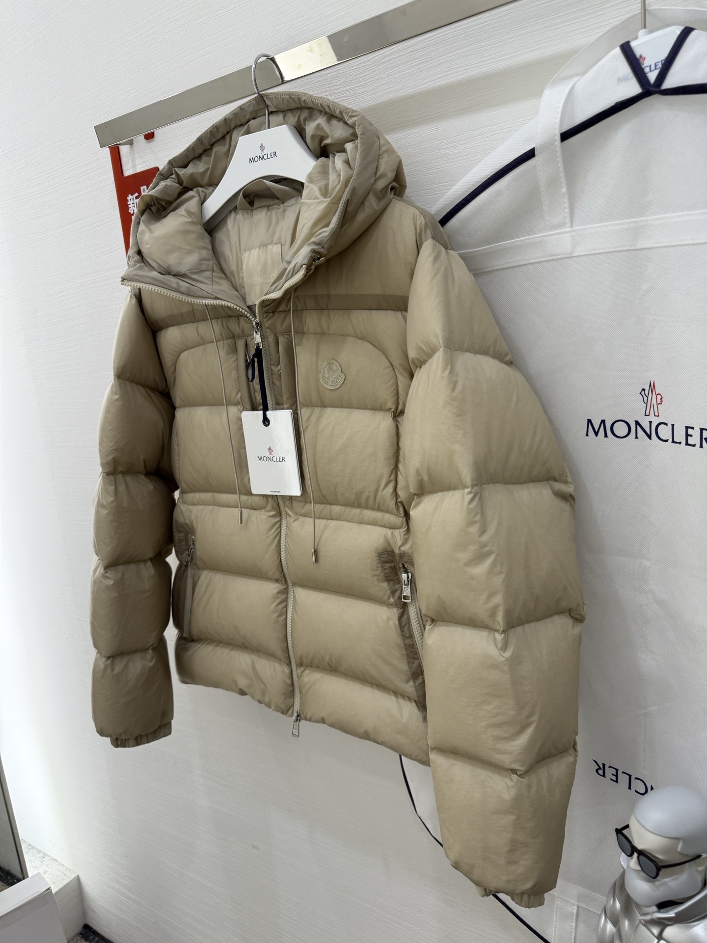 ✨✨✨Moncler蒙口25春夏男ORFET薄短款连帽轻质羽绒服，宽松版型百搭不挑人，男女同款，原版定制