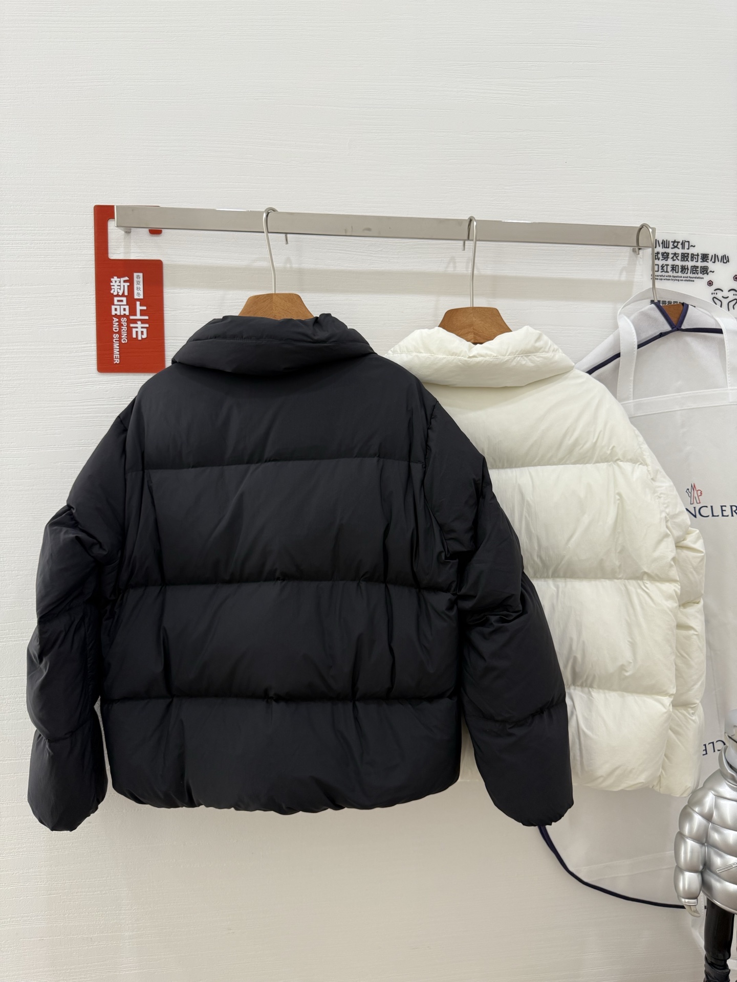 ✨✨✨蒙口2025新款卢昱晓同款羽绒服，Moncler x Willow Smith 新款联名，三条拉链