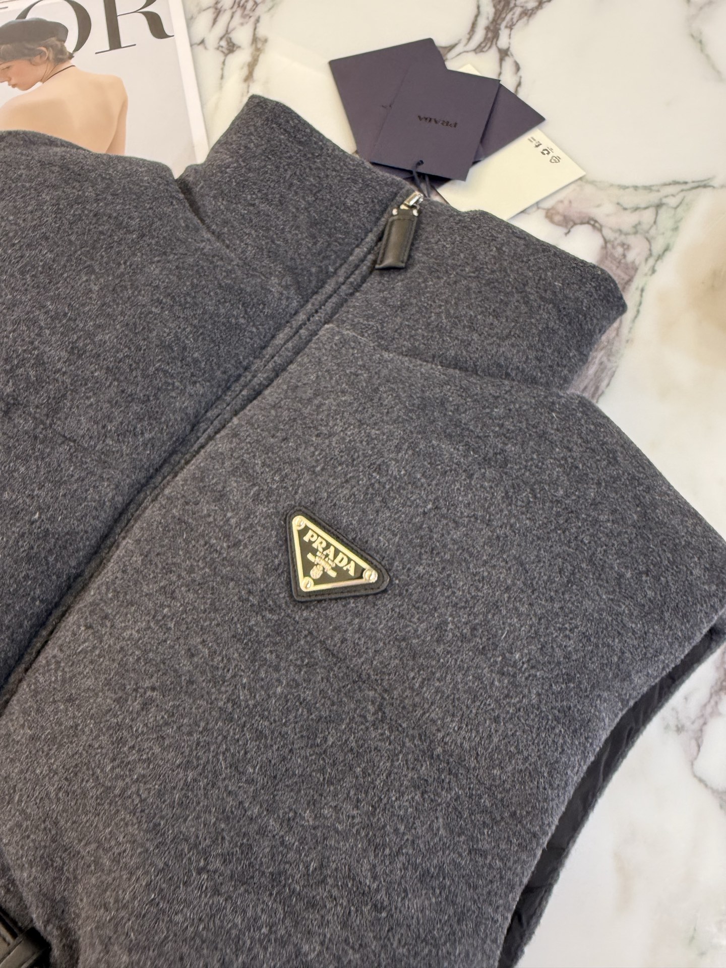 ✨✨✨25。rada普拉达女士束腰蓬松马甲尺码：36 38 40 42