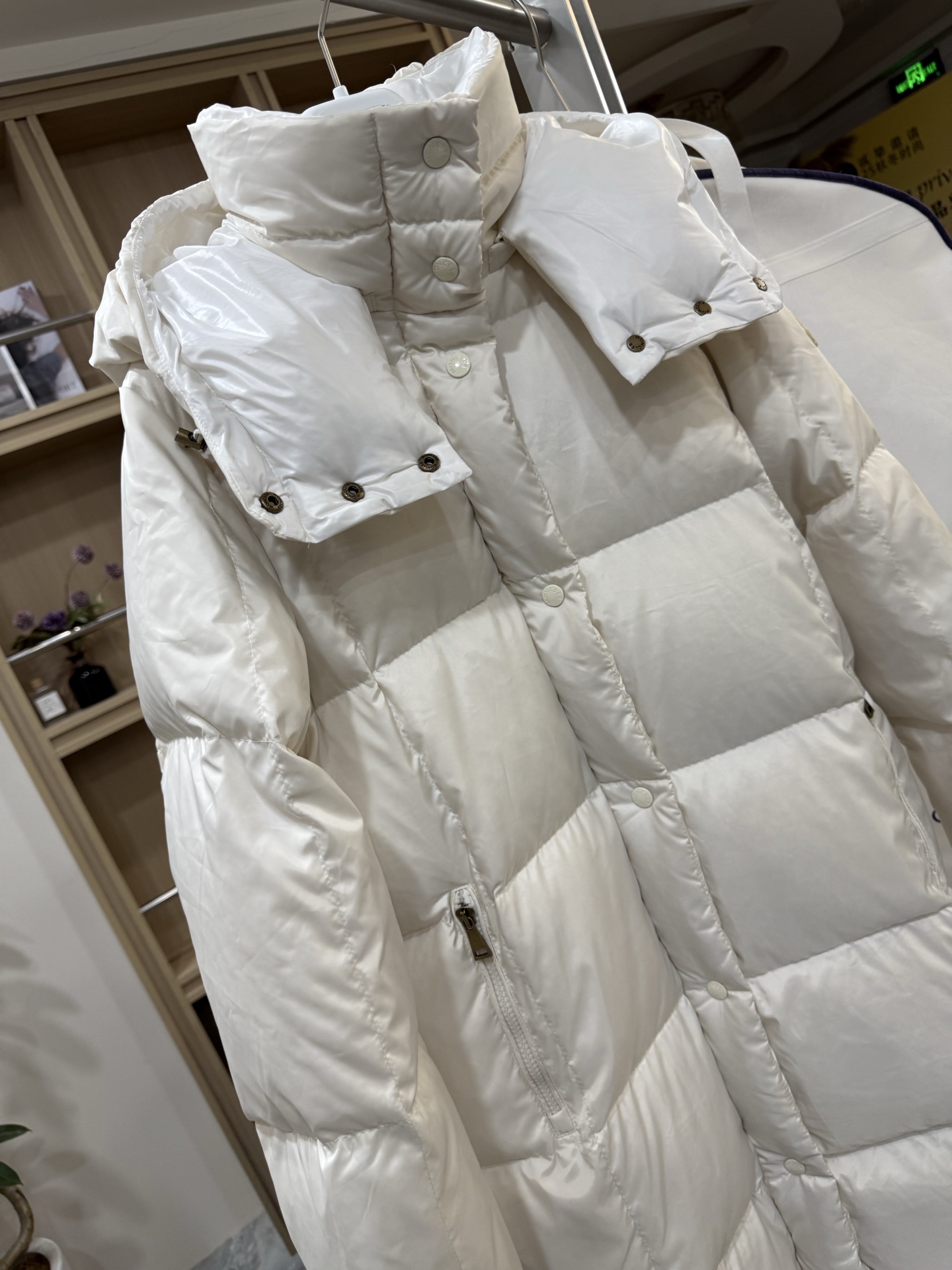 ✨✨✨25Moncler盟可睐 Litte白巧黑巧连帽长款羽绒服女款夹克外套Litte羽绒夹克具有保护性