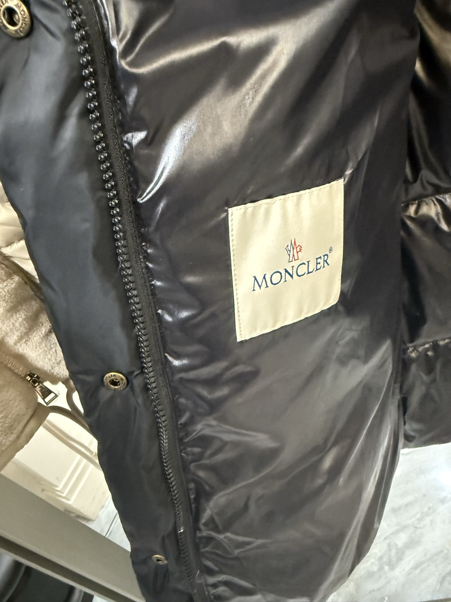 ✨✨✨25Moncler盟可睐 Litte白巧黑巧连帽长款羽绒服女款夹克外套Litte羽绒夹克具有保护性