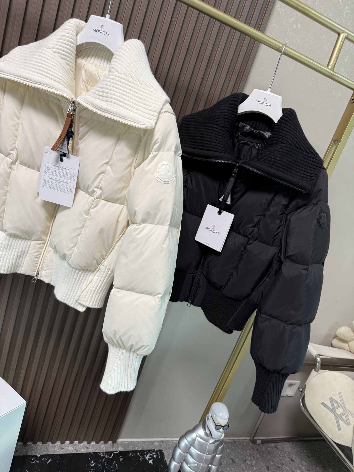 ✨✨✨蒙口秋冬最新款，针织拼接大翻领夹克羽绒服外套 ，针织翻领夹克版型，显瘦不挑人 国标90白鹅绒填充 