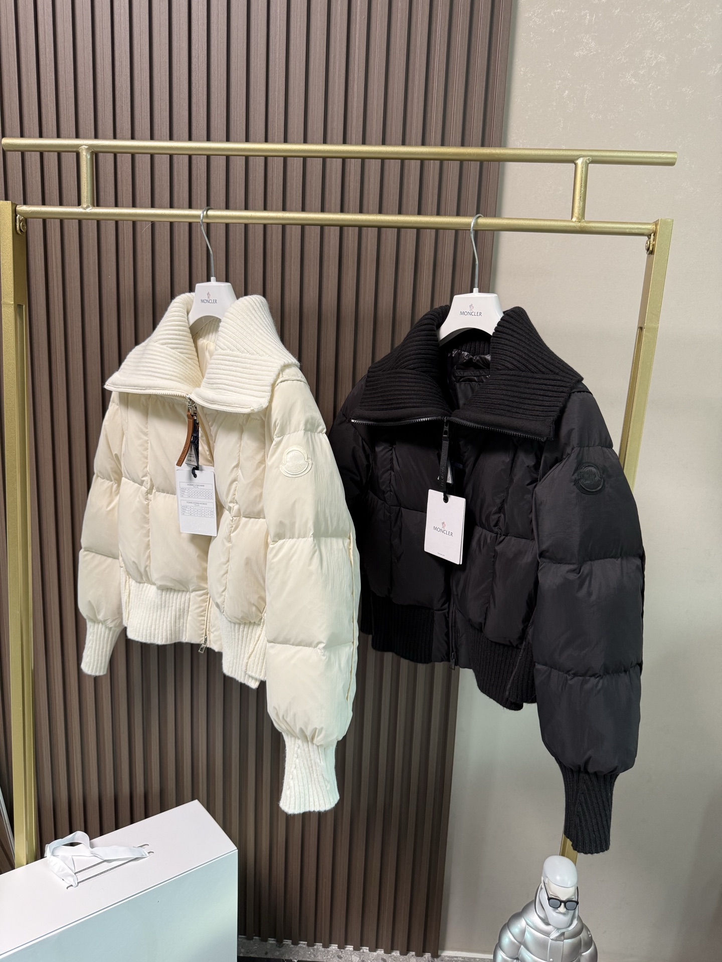 ✨✨✨蒙口秋冬最新款，针织拼接大翻领夹克羽绒服外套 ，针织翻领夹克版型，显瘦不挑人 国标90白鹅绒填充 