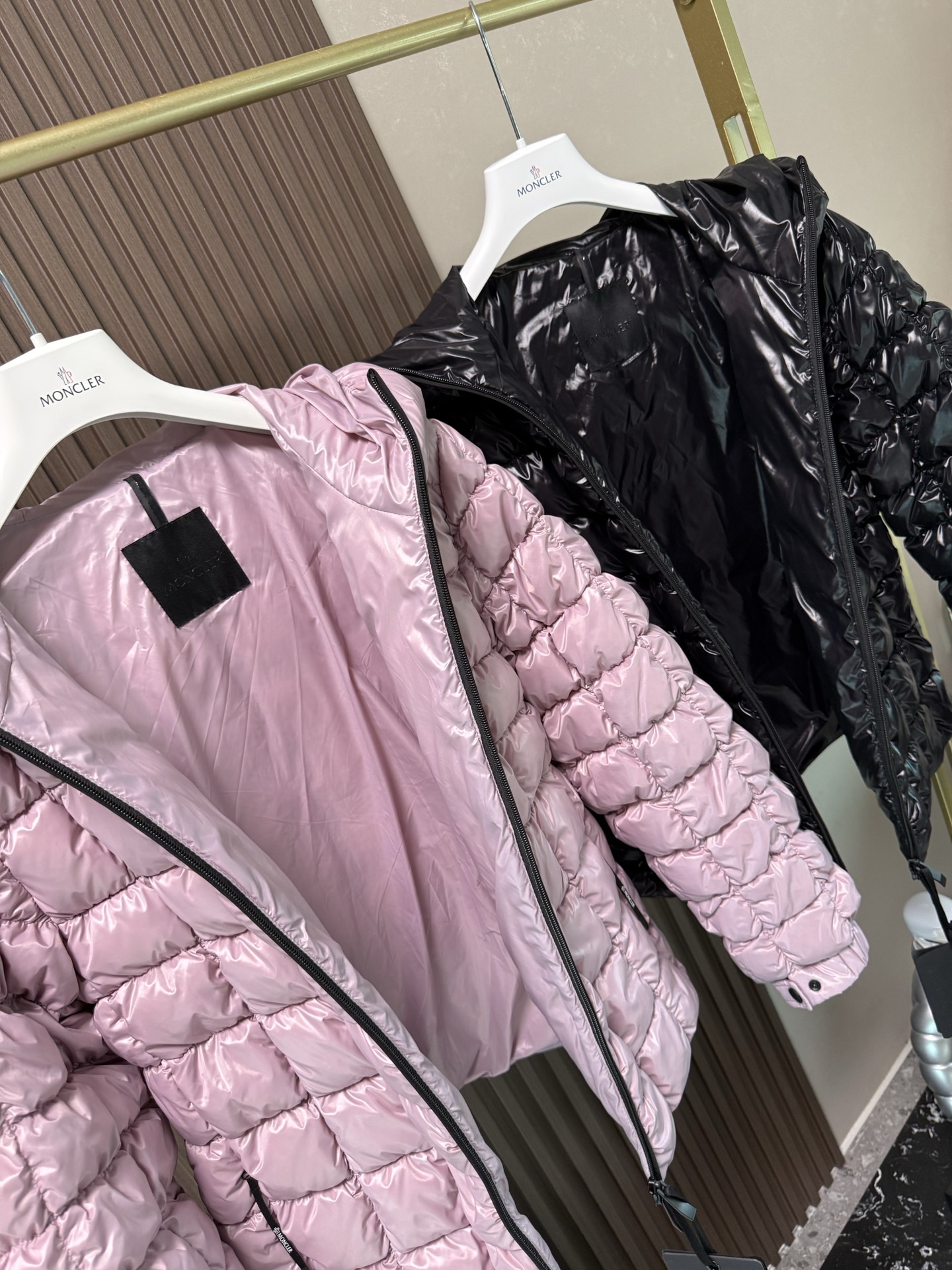 ✨✨✨25Moncler盟可睐 新品 Eynard连帽方形绗缝短款羽绒服女款夹克外套，Eynard羽绒夹