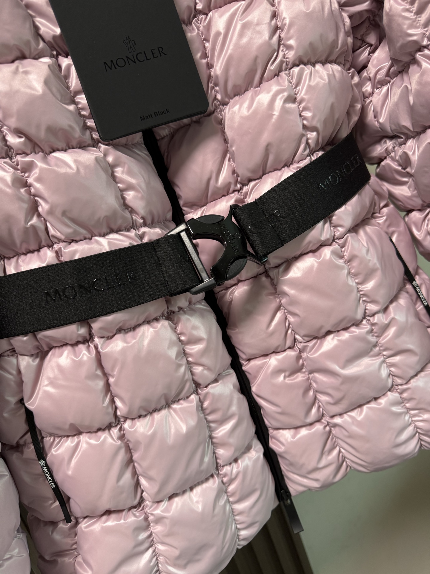 ✨✨✨25Moncler盟可睐 新品 Eynard连帽方形绗缝短款羽绒服女款夹克外套，Eynard羽绒夹