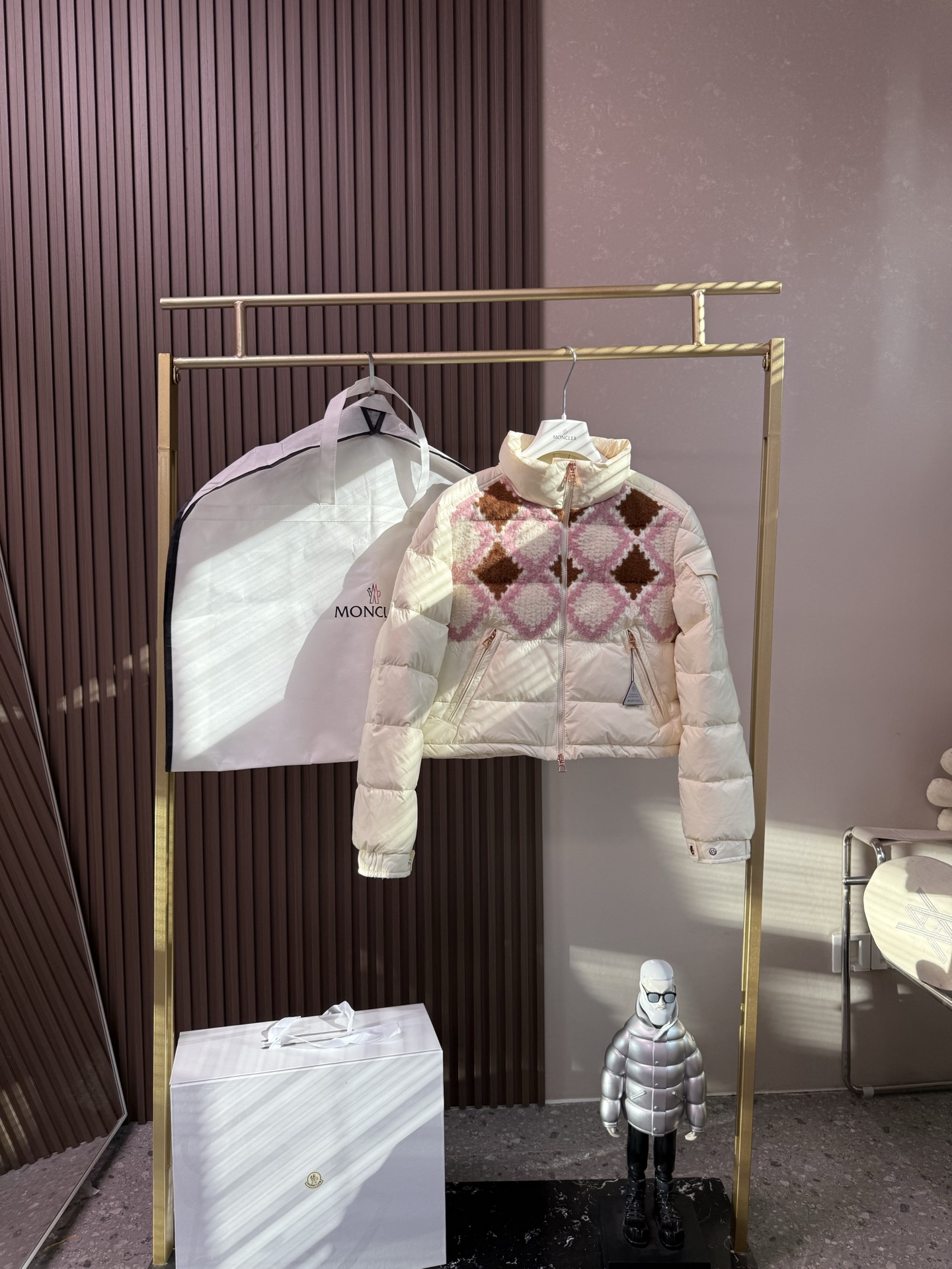 ✨✨✨25 Moncler盟可睐 Armathia 拼色拉链立领羽绒服，马甲同款，刺绣菱格，白灰粉咖四种