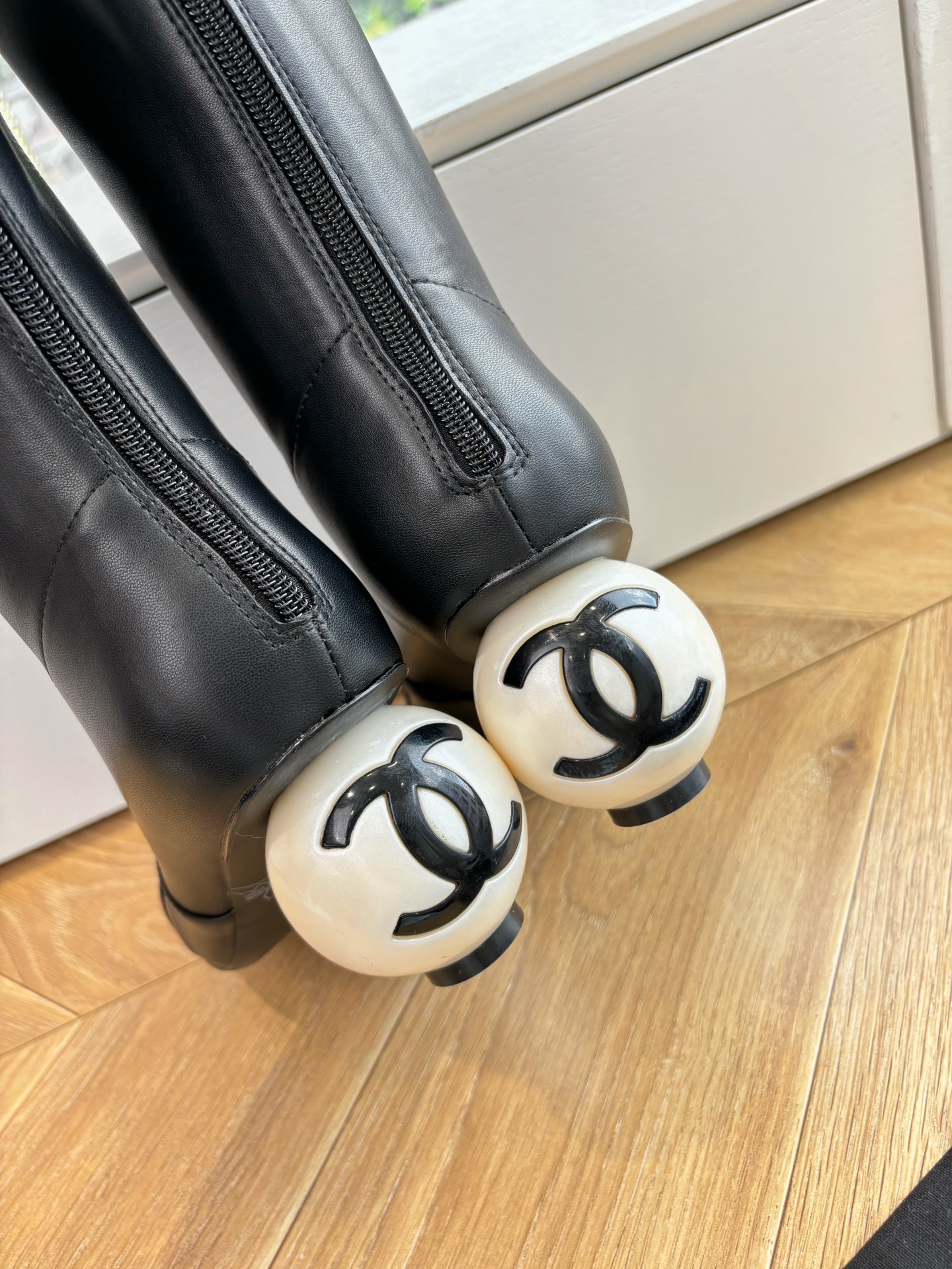 G030所见即所得CHANE*｜小香25A秋冬新品双C巨型珍珠跟弹力短靴 在米兰时尚的T台上 亮相便艳惊四座 成功晋升为