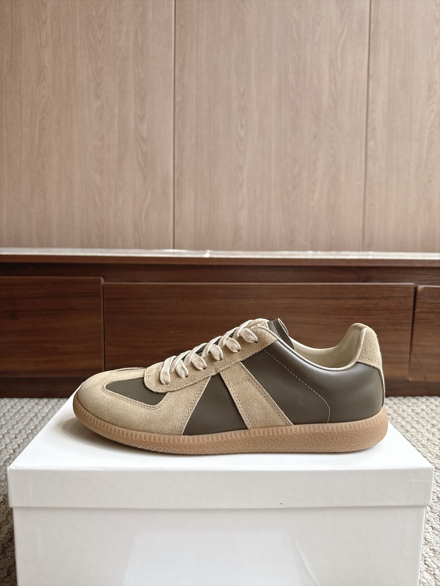 Designer Sneakers
