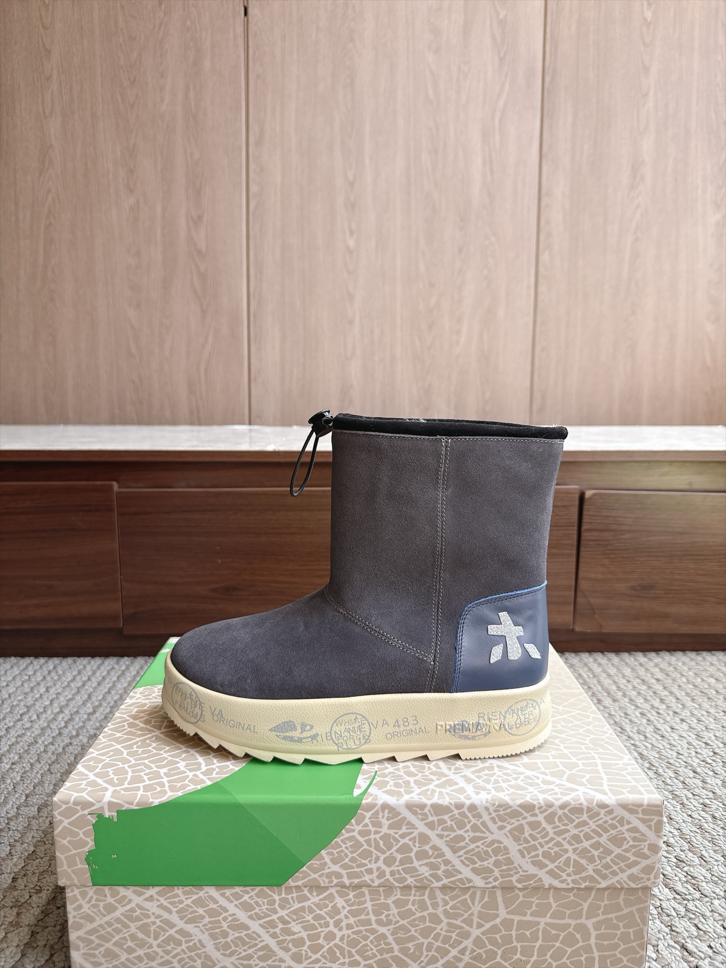 Designer Women Shoes