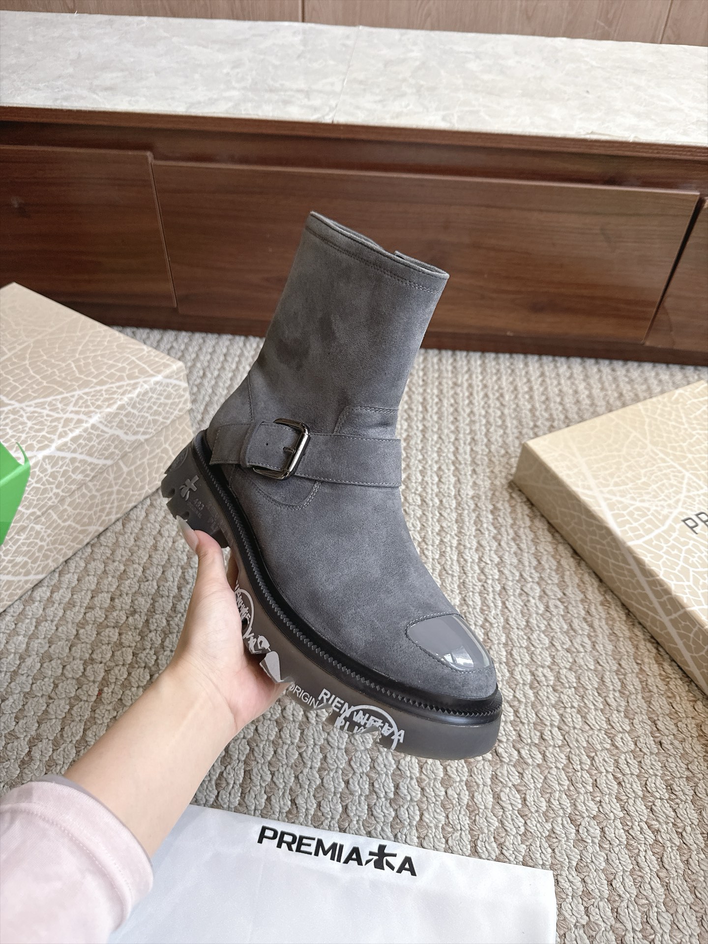 Designer Women Shoes