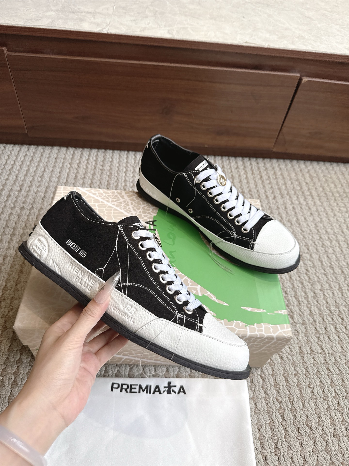 Designer Women Shoes