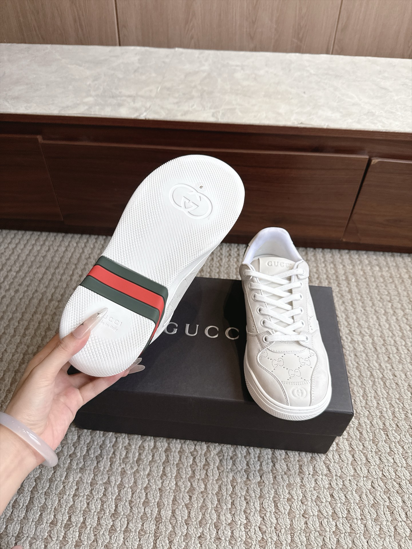Gucci Sneakers