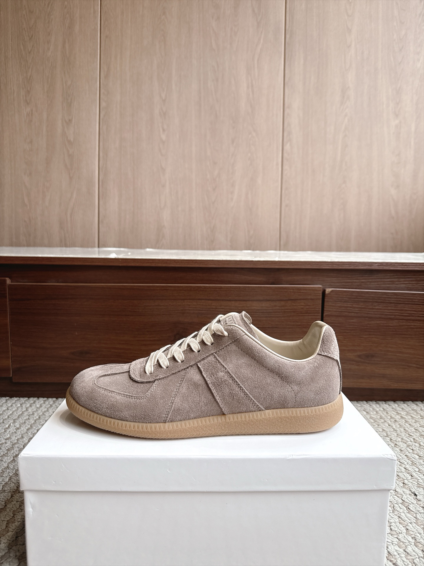 Designer Sneakers