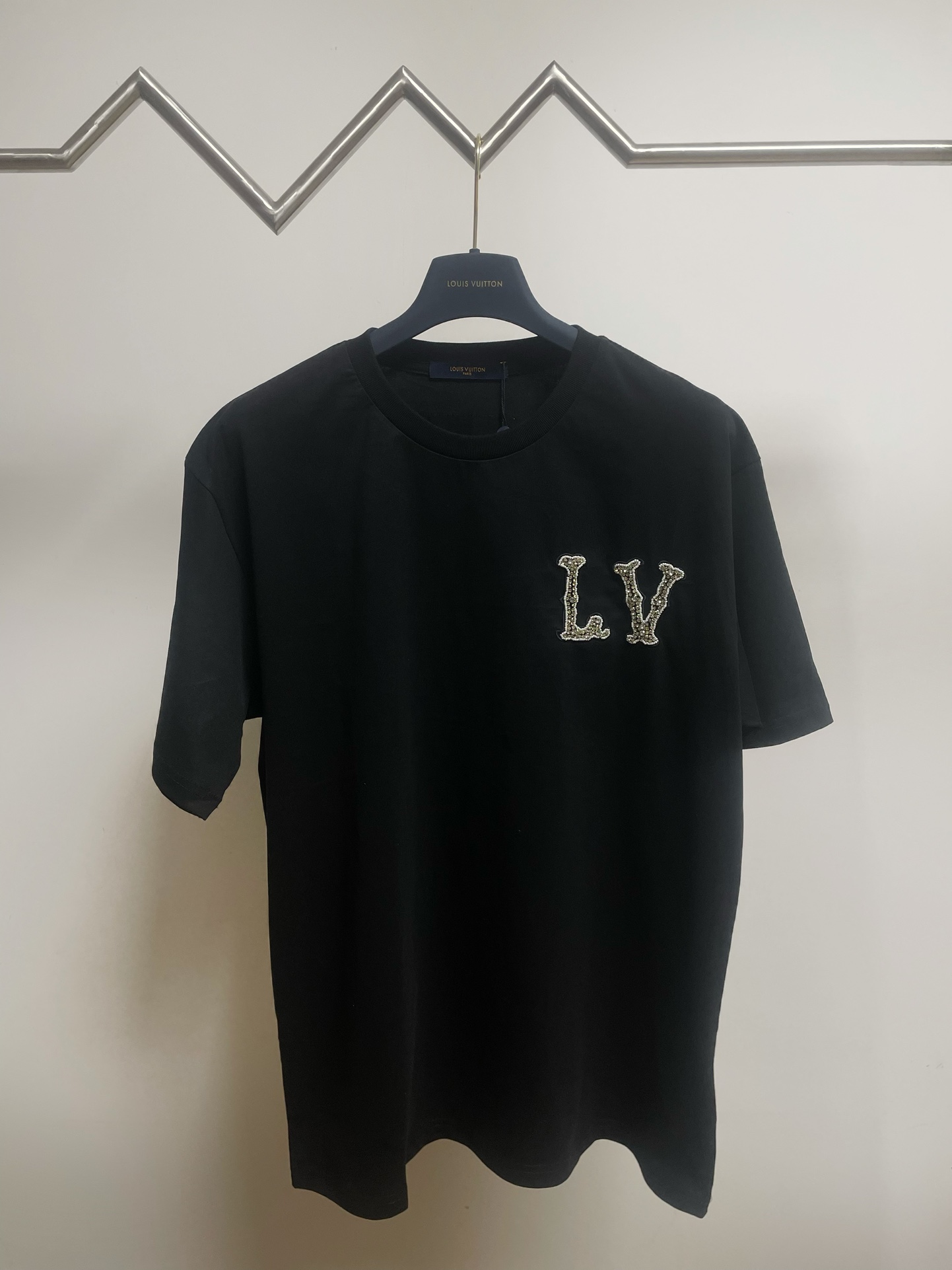 Louis Vuitton AAAAA+
 Clothing T-Shirt Black Embroidery Unisex Cotton Spring/Summer Collection Short Sleeve