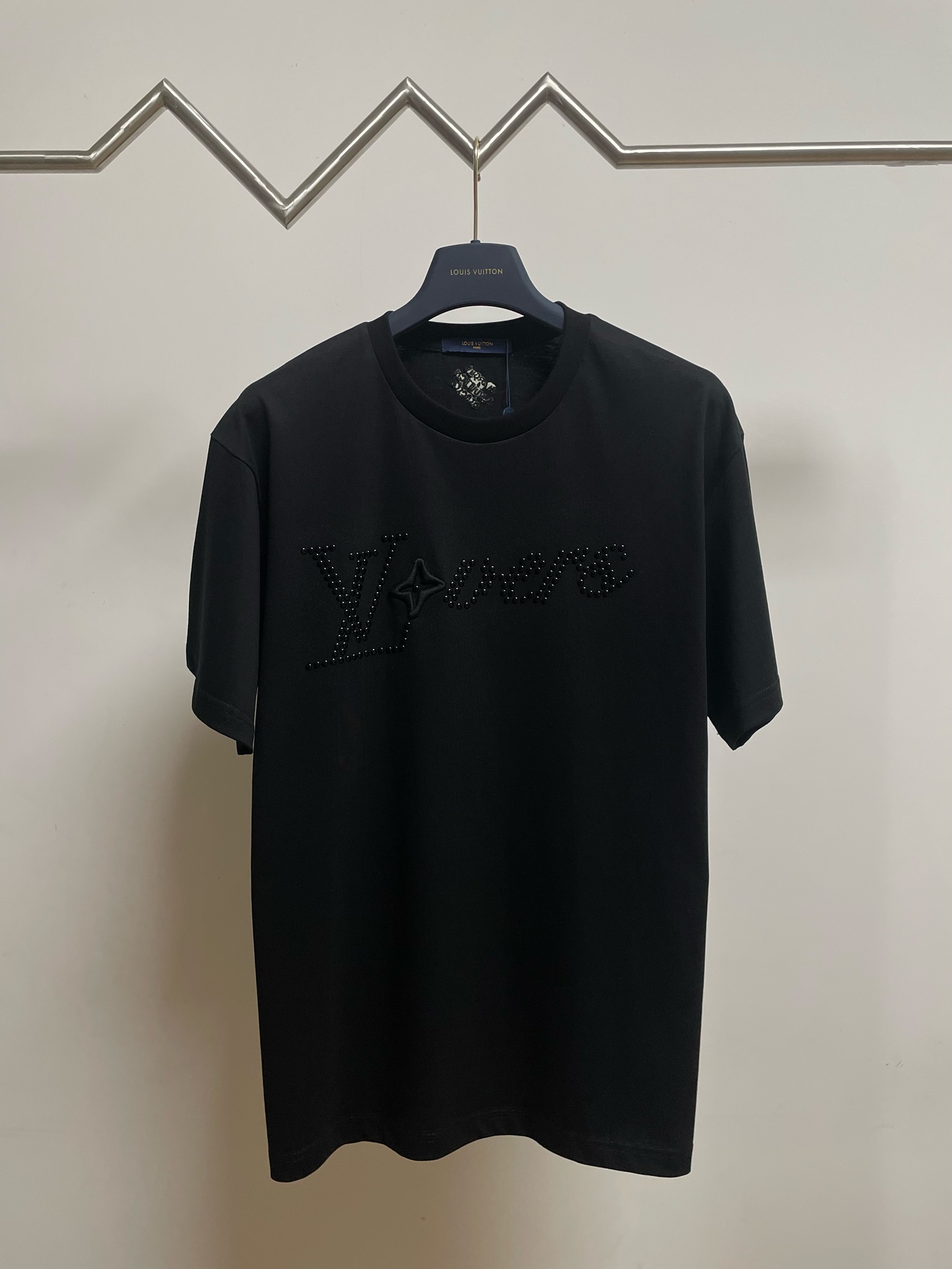 Louis Vuitton Clothing T-Shirt Black Rivets Unisex Cotton Spring/Summer Collection Short Sleeve