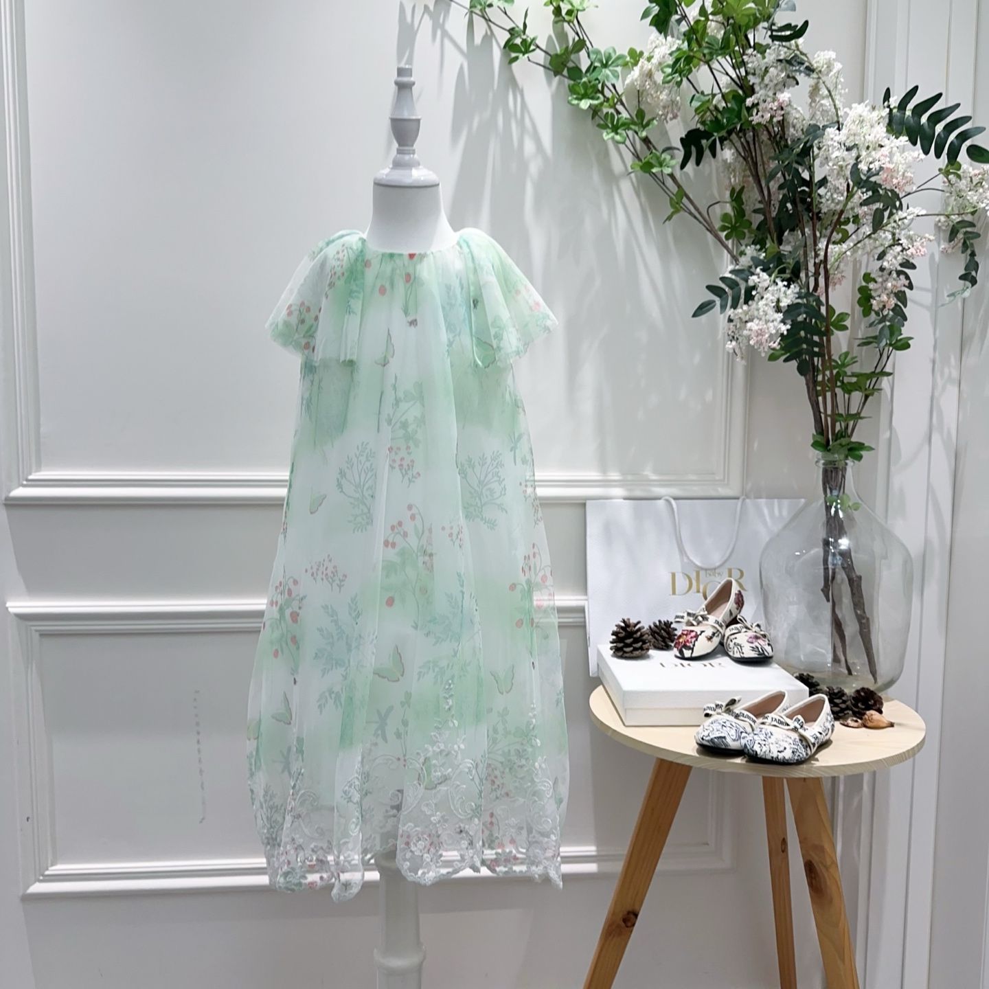 ❶Es comparable a un vestido.