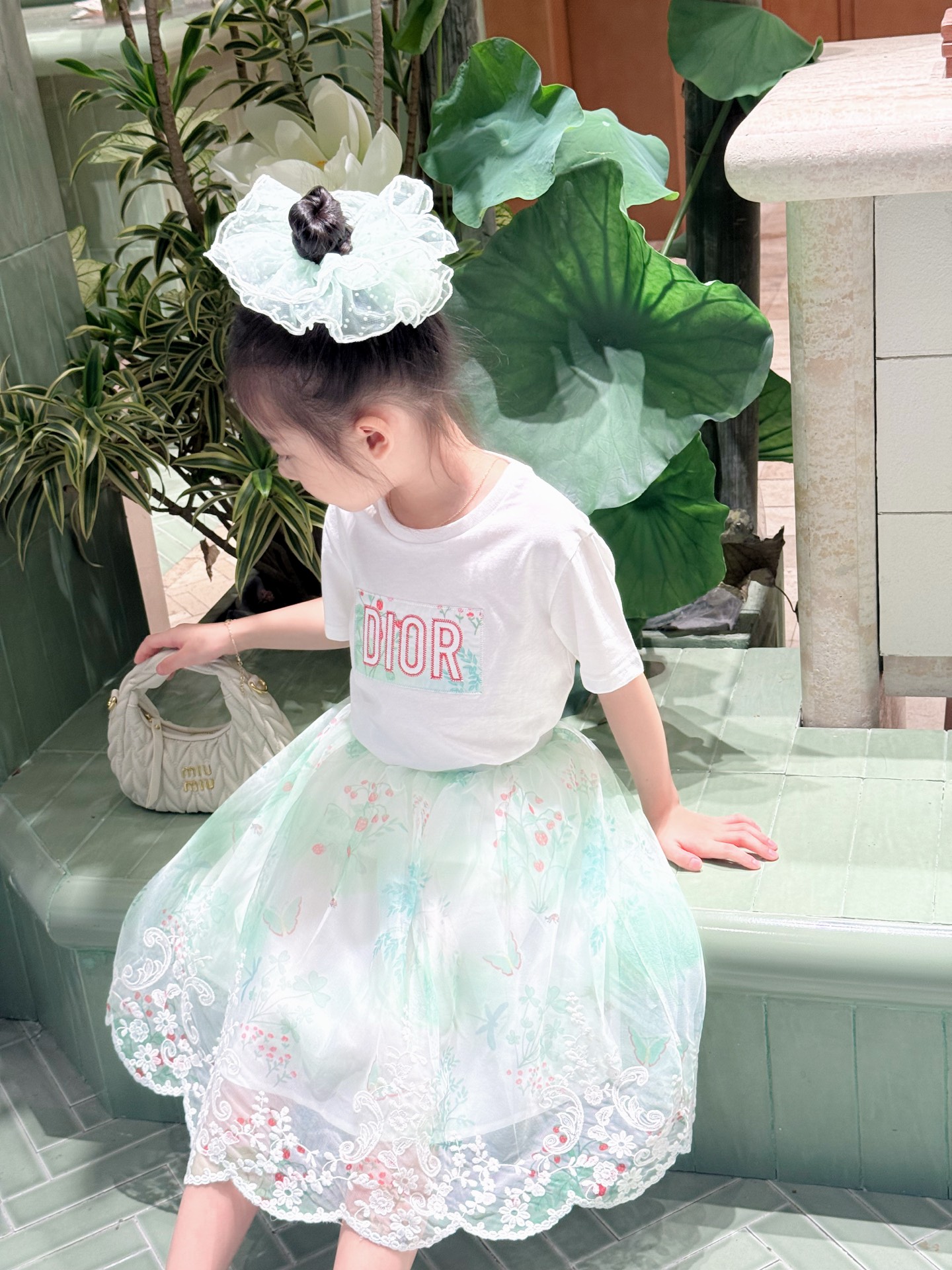❹. Si te gustan los trajes pequeños, compra este. 90-150