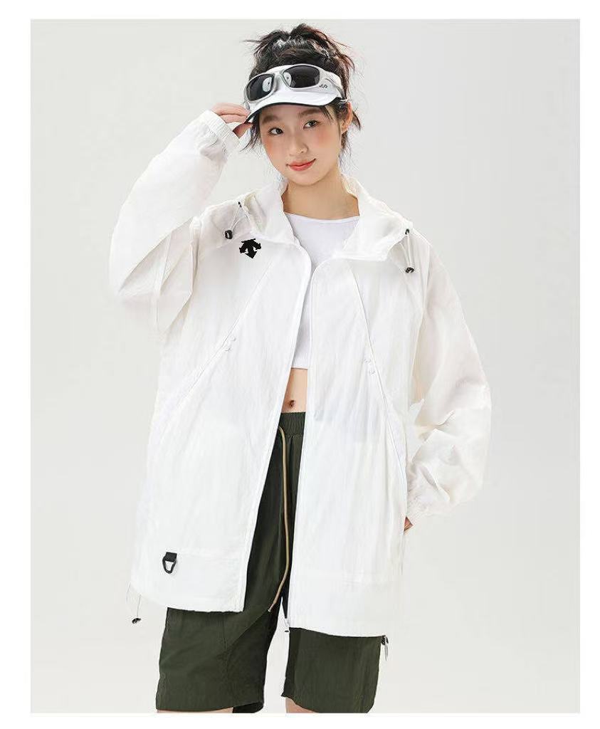 ❇️ 上新💰158 🔥
DESCENTE/迪桑特户外男女轻量皮肤衣弹力防晒UPF90+防风夹克外套KOLONSPORT可隆皮肤衣防晒服 这件皮肤衣面的料采用紫外线防面护料,对UVA和UVB提都供有效防晒可仅不以方多位护保身体止防晒伤,防晒能力出众;其它次还采用了防水泼处理,天夏乐园尽情去海边玩水啦,要是碰上跑雨下步也不担用心爱美女孩必备的防晒衣!大太阳的时候当防晒穿。冷的时候当外套穿,晚上还能出门炸街衣看服似简单,际实好多处拼接,辨识度满满,牌大显尽,口袋也有拉设链计,安性全很好,帽子袖和口都有松拼紧接,伸缩自如实用性和美观性集为一体的防晒衣还得是迪家的 透气性棒棒哒,不会闷热,防晒性能也是很不错可以做
颜色:白色/黑色/薄雾灰/龙息褐/古苔绿
尺码:S-3XL