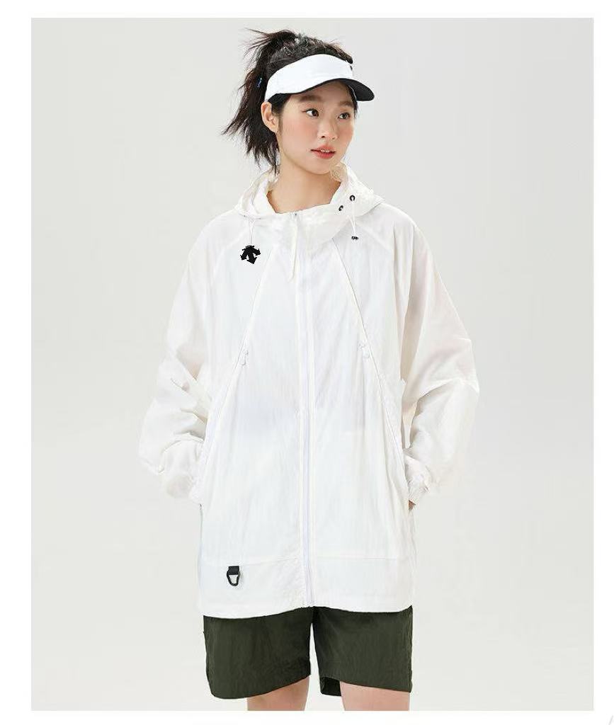 ❇️ 上新💰158 🔥
DESCENTE/迪桑特户外男女轻量皮肤衣弹力防晒UPF90+防风夹克外套KOLONSPORT可隆皮肤衣防晒服 这件皮肤衣面的料采用紫外线防面护料,对UVA和UVB提都供有效防晒可仅不以方多位护保身体止防晒伤,防晒能力出众;其它次还采用了防水泼处理,天夏乐园尽情去海边玩水啦,要是碰上跑雨下步也不担用心爱美女孩必备的防晒衣!大太阳的时候当防晒穿。冷的时候当外套穿,晚上还能出门炸街衣看服似简单,际实好多处拼接,辨识度满满,牌大显尽,口袋也有拉设链计,安性全很好,帽子袖和口都有松拼紧接,伸缩自如实用性和美观性集为一体的防晒衣还得是迪家的 透气性棒棒哒,不会闷热,防晒性能也是很不错可以做
颜色:白色/黑色/薄雾灰/龙息褐/古苔绿
尺码:S-3XL