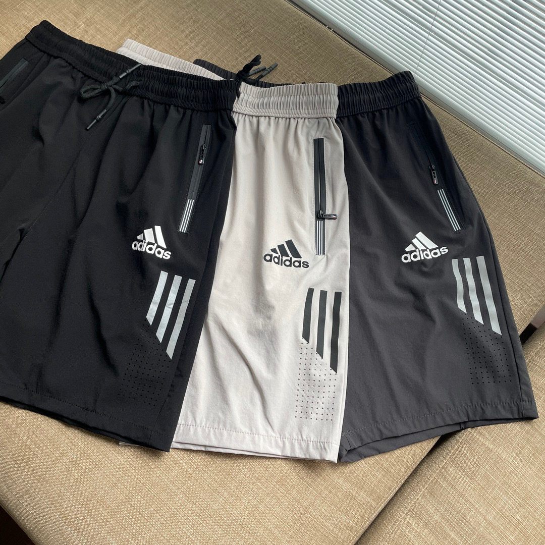 💰90
Adidas阿迪达斯官网运动速干透气健身短裤
3M反光条设计➕永恒不变的经典logo和侧面三条缸➕经典阿迪达斯硅胶的logo
即有了运动的舒适又有了街头的休闲!!
可以适应任何场合!!
全联三标洗吊齐全
直筒裤型两侧三道缸设计,极具设计感的一款短裤
充分体现百年传承的经典三条缸
这款的独特之处在于它的特殊的三条缸设计!!
突破常规和人们对阿迪达斯的审美,两边三条缸的经典款中脱颖而出!
裤腿下是经典标志!,不会掉,收脚的设计让整条裤子充满活力!抢镜回头率百分之百!
小毛圈面料,不会起球,透气吸湿性好!!
松紧腰带便于调节腰围,实用方便!!
这款裤子立体剪裁 ,更能体现出身型,
经典款你们值得拥有
颜色:黑色 藏青色 深灰色