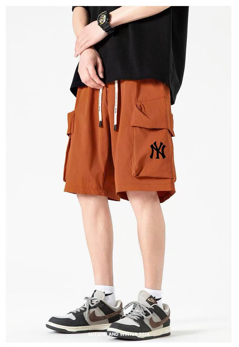 供💰70
mlb/ny洋基队夏季薄款冰丝抽绳松紧工装复古宽松情侣百搭阔腿五分裤
25 夏季新品
很有设计感的一款机能风工装短裤
一眼就很高级的肌理感比常规短裤拥有更加高盎司的克重
带来的只是质感的增加完全不会影响透气性
随意从衣柜拿出来都可以保持很挺括的质感
表面的自然针织的肌理富有张力的反馈感受都是非常独特的
手感介于硬朗的身段和柔软的手感的结合
色泽带有一直低饱和度的散发着一点点复古的色调
从根本上增加和肌肤接触之间的空气间隙
更加透气及时大汗淋漓 也不会粘身
任何运动,跑步,健身,登山,海边沙滩都很ok
日常很容易就可以搭配出高级FEEL
搭配弹力松紧腰口配抽绳调节内层全套包边细节 很高级
两侧两个斜插口袋工装款机能版型 结合了街头的廓形oversize 风格
上身调性十足一改传统工装的沉寂
这种全新的街头廓形工装给人耳目一新
更加立体和高级感男女都可以轻松驾驭
颜色:黑色 咖啡色 卡其色 橙色
尺码:S-2XL