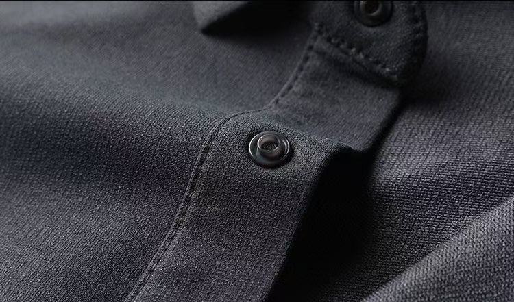 供货价:90💰『高瑞轻量化』常熟特别货,极致做工贸易款,原包装+原吊牌
ARC'TERYX/始祖鸟秋季新款多色进口印花Polo衫长袖卫衣 

25秋季新款 面料47的聚酯纤维45的锦纶 6.7的氨纶柔软细腻贴身穿的长袖 自带棉柔感  轻微磨毛，有弹力，透气性舒适性一绝 

整理做工好 polo领不塌垮 ，3层压胶工艺，笔挺有精气神，胸口20厘米也做的拼色压胶条 ，半开时立挺高级

色系简单 款式 耐看百搭
颜色：黑色  白色 灰色 卡其 军绿
尺码：M-4XL
















