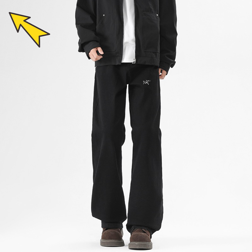 供货价:80💰『常熟热销篇章』顶级贸易货,工厂1:1定制,原包装+原吊牌
Arcteryx始祖鸟2025新款美式高街水洗直筒牛仔裤百搭男女休闲拖地长裤四季款
出行必备可盐可甜。 
牛仔裤是近几年衣柜里必不可少的,无论长短,牛仔裤的实用性&休闲感都是一流的,其实普通的牛仔裤对于穿法和搭配还是挺讲究的,让牛仔裤变开了百搭神器,无论是普通的棉鞋,运动鞋,还是高邦的帆布鞋或者皮靴,都能穿出最时尚的花,对于上衣的搭配也很随性,怎么穿都好看。
潮范机能 水洗设计 个性十足 不起球不变形透气舒适 活性定染工艺 不褪色 加厚水洗斜纹工装棉面料,不粘毛,不掉色,上身立体有型,裤身LOGO简约印花,不变形不脱落,做工复杂精致,绝对的原单品质。 
颜色:黑色
尺码表: M-4 X L
尺码详情看图九