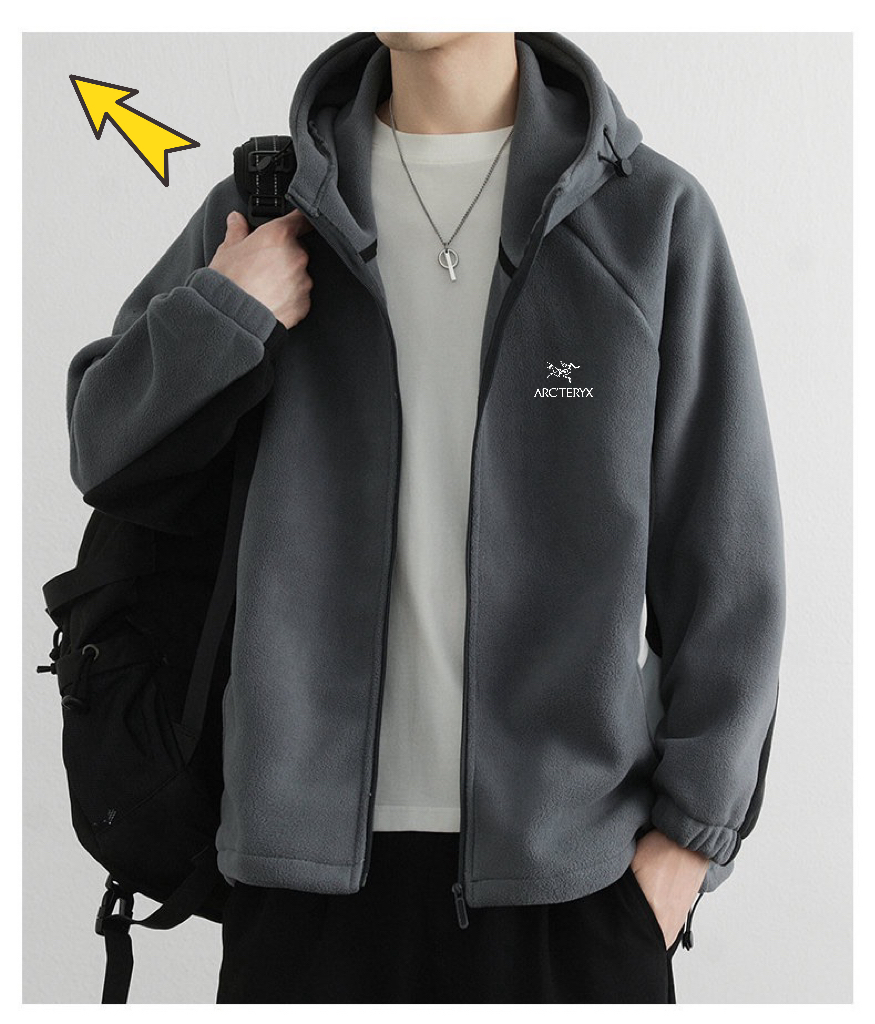 供💰100
𝐀𝐑𝐂&lsquo;𝐓𝐄𝐑𝐘𝐗/始祖鸟男女同款拉链运动薄款卫衣帽衫外套！

百搭版本 连帽设计 面料采用新型优质面料，贴身顺滑舒适，穿着能有效排汗透气，身体干爽不闷热，简约的版型，好穿不挑人，简便设计，给你不一样的体验，连帽衣领设计，有很好的包裹性，帽檐有可收紧的卡扣设计，平整下摆贴合身型，舒适简便，宽松的袖口，让你上身舒适又方便，前胸处斜插式拉链口袋，放置物品安全美观，立体裁剪 多片拼接设计，上身版型非平常外衣可比！推荐入手体验！
颜色：灰色，黑色，
尺码：M 一4XL
