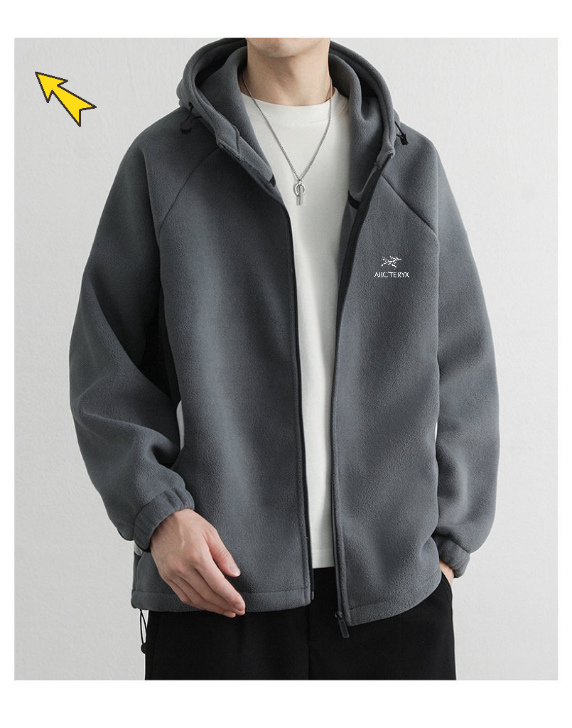 供💰100
𝐀𝐑𝐂&lsquo;𝐓𝐄𝐑𝐘𝐗/始祖鸟男女同款拉链运动薄款卫衣帽衫外套！

百搭版本 连帽设计 面料采用新型优质面料，贴身顺滑舒适，穿着能有效排汗透气，身体干爽不闷热，简约的版型，好穿不挑人，简便设计，给你不一样的体验，连帽衣领设计，有很好的包裹性，帽檐有可收紧的卡扣设计，平整下摆贴合身型，舒适简便，宽松的袖口，让你上身舒适又方便，前胸处斜插式拉链口袋，放置物品安全美观，立体裁剪 多片拼接设计，上身版型非平常外衣可比！推荐入手体验！
颜色：灰色，黑色，
尺码：M 一4XL
