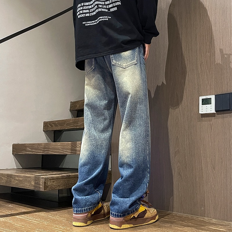 供💰80
25年春秋季新款巴黎世家BALENGIA渐变复古工装水洗牛仔裤直筒裤。 本就是火热的牛仔裤 ，今年赋予水做旧元素！更是潮流先锋者的不二选择。 上身也是非常好搭配，随便你怎么搭配！ 男女同款👫 

颜色： 图片色 
尺码：图九










