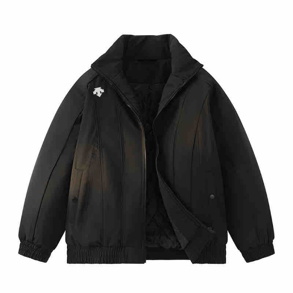 供💰140
DESCENTE  25年冬季迪桑特情情侣棉衣外套，户外情侣款立领加厚羽绒棉衣外套
可拆卸，简约大方的羽绒棉衣外套，超轻保暖，纯色设计，立体剪裁设计风格上身不拘束，强烈蓷介，人手一件的经典款 
性价比相当高，手塞羽绒棉填充，蓬松度好，柔软上身效果不臃肿，十分显瘦自然蓬松，保暖又很有型
防风防水拉链设计，可调节袖口抗寒效果赞，轻薄设计，可适应各种环境，拉链闭合方便穿着舒适，立体版型保暖系数好，锁住温暖，高档手塞羽绒棉，与羽绒衣服一样的做法，厚度适中，完全可以过冬哦，超高品质，比常规羽绒服更加保暖

颜色：军绿色 黑色 焦糖色 深灰色 藏青色 米白色
尺码S-3xl






