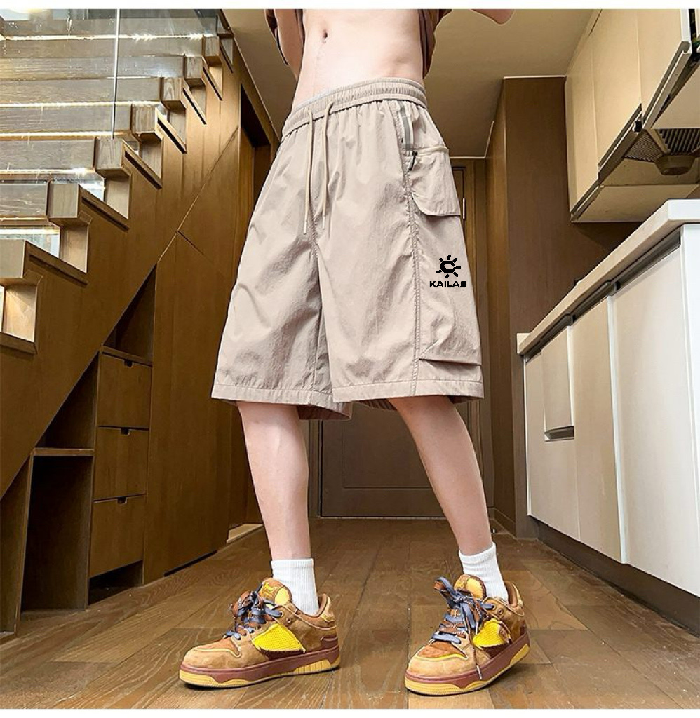 Alternative view of Shorts 08132