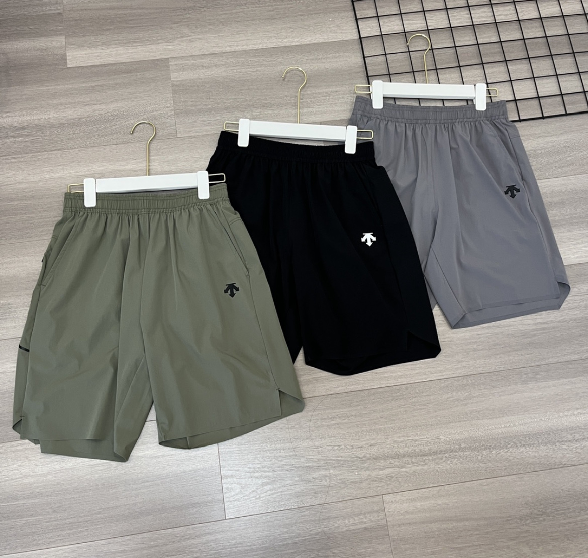 Shorts 08252
