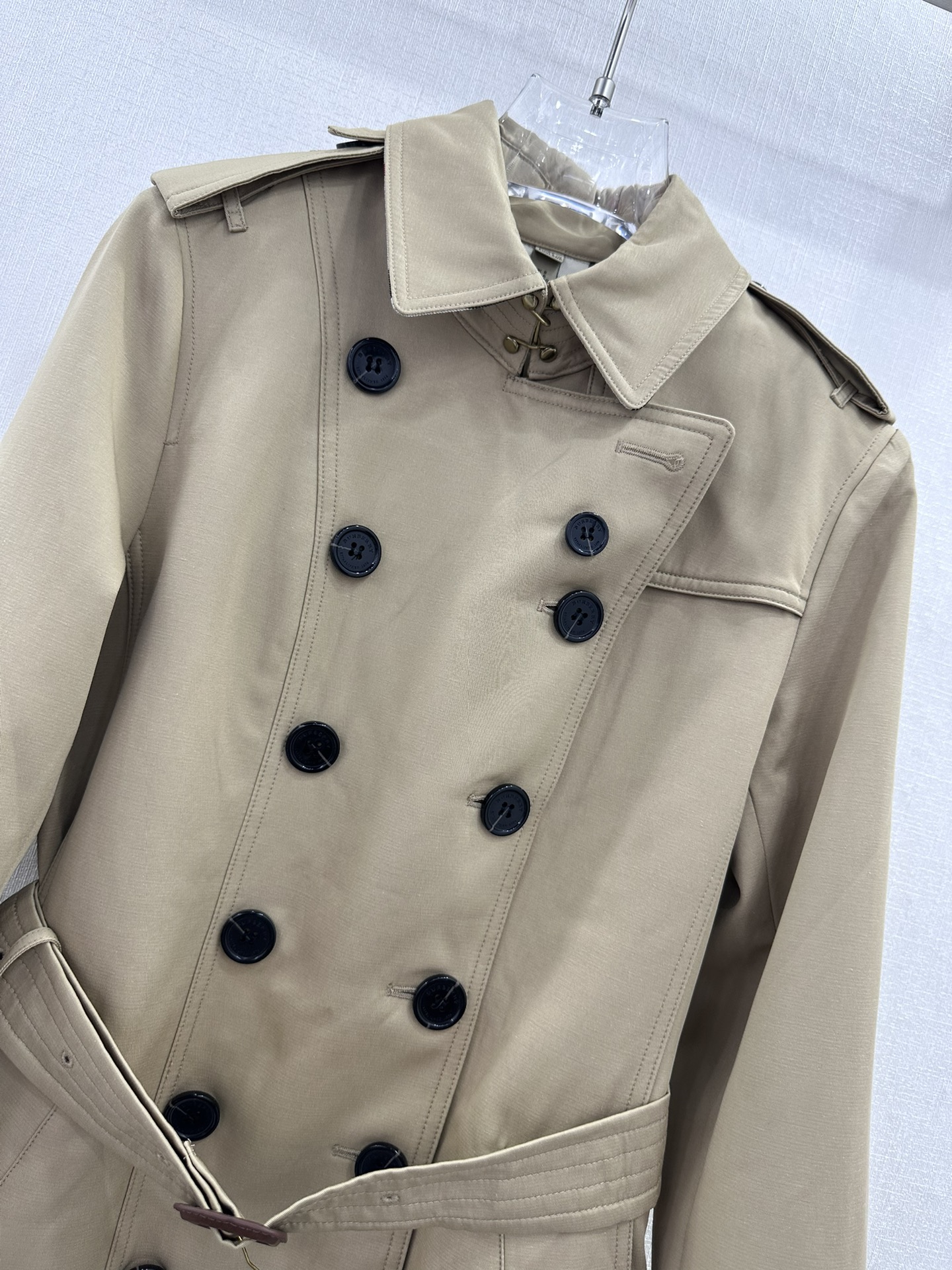 🔥🔥 Burberry/巴宝莉秋冬新款 官网同步，桑德林版型剪裁中长款 Trench风衣😘😘进口棉质嘎巴