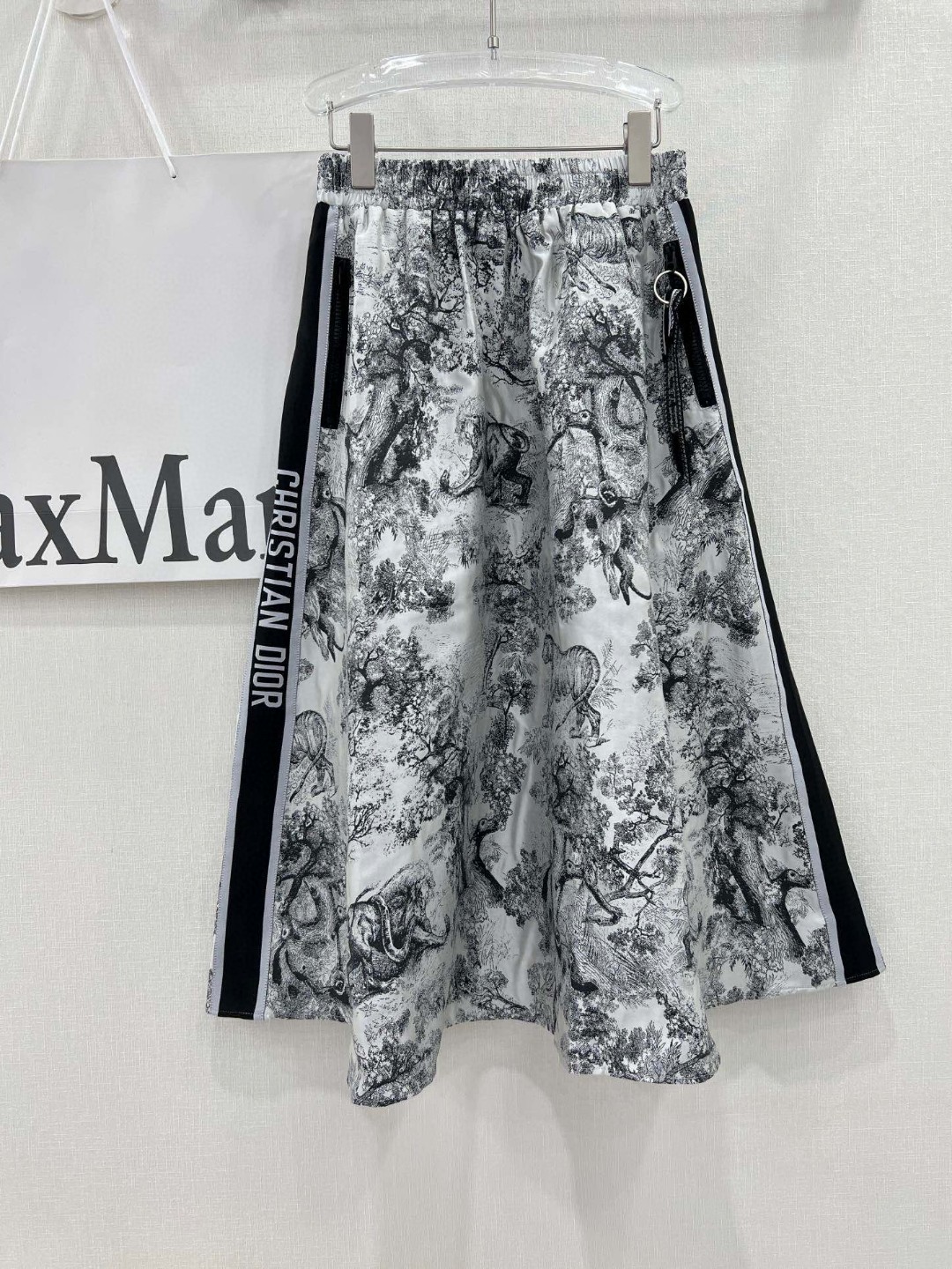 Dior AAAA
 Clothing Skirts High-End Designer
 Summer Collection