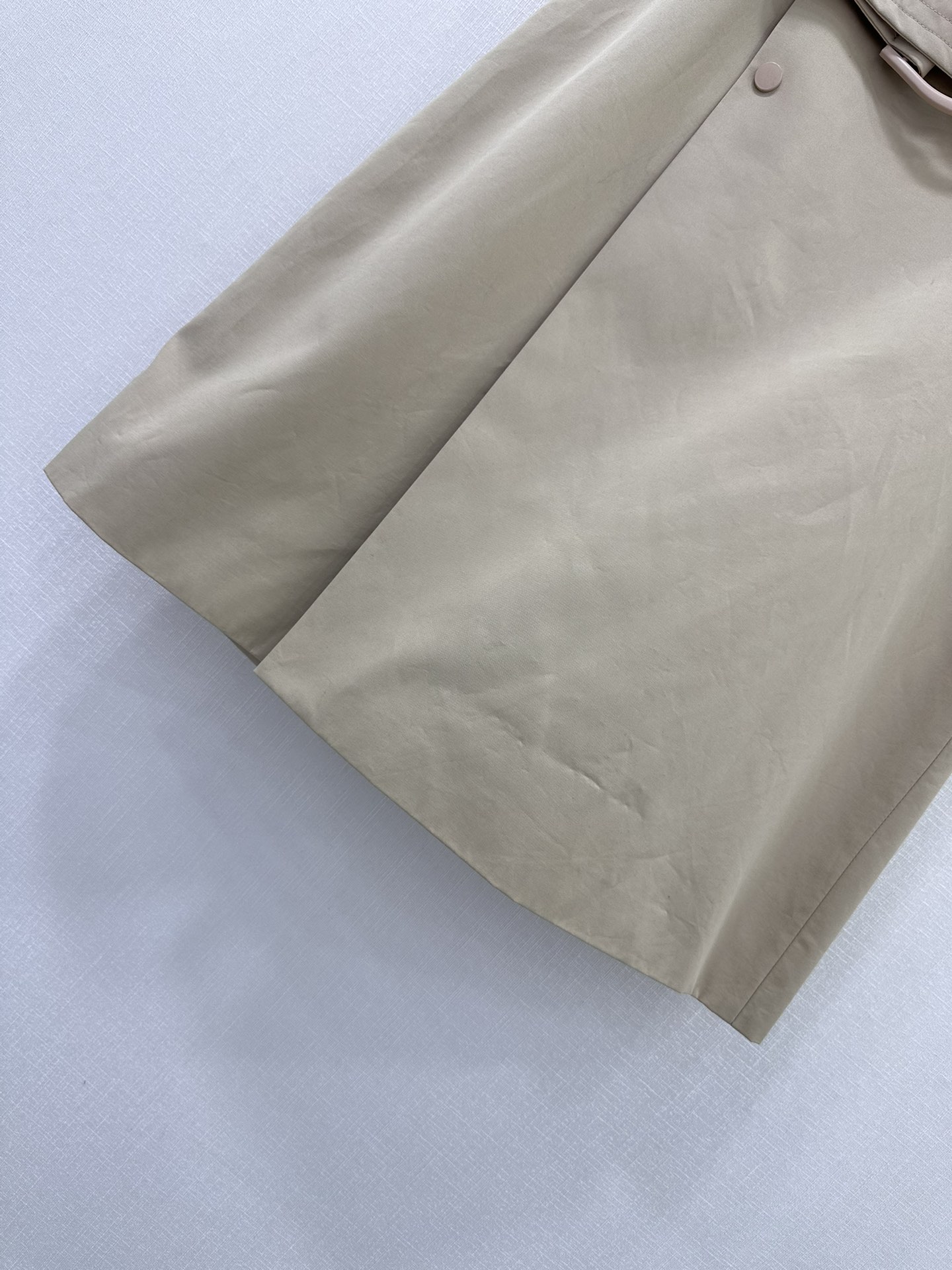 Burberry’s New Female Suit Collection with Enhanced Hierarchy and British Style - 图片 5