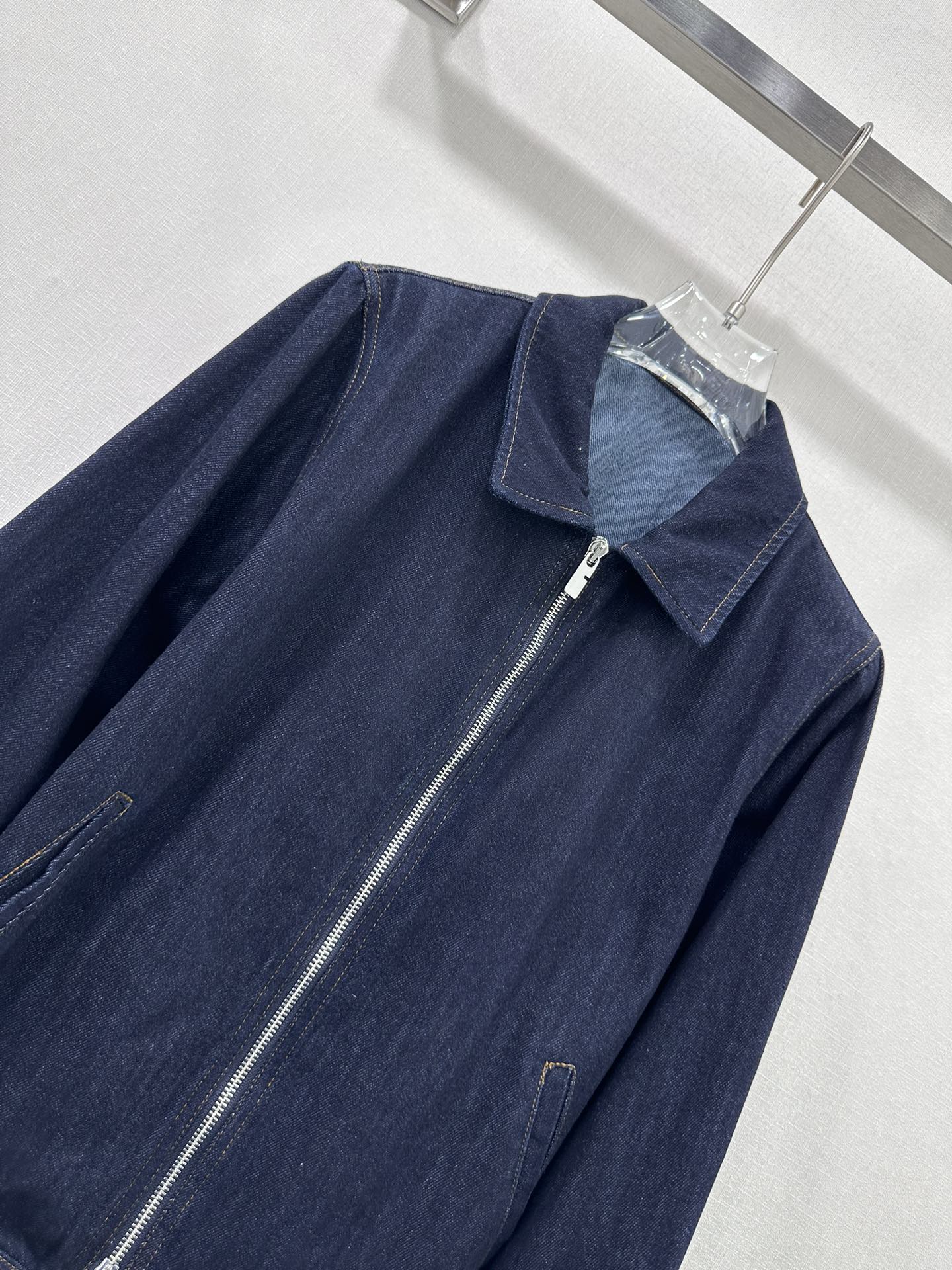 Stylish and Powerful Cowboy Coat: Burberry/Barberly 24 New Product Review - 图片 3