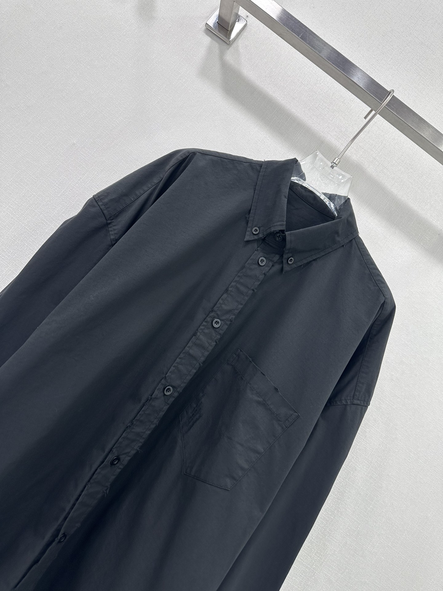 High-End Platinum Female Suit with Parisian Style and Quality Details - 图片 3