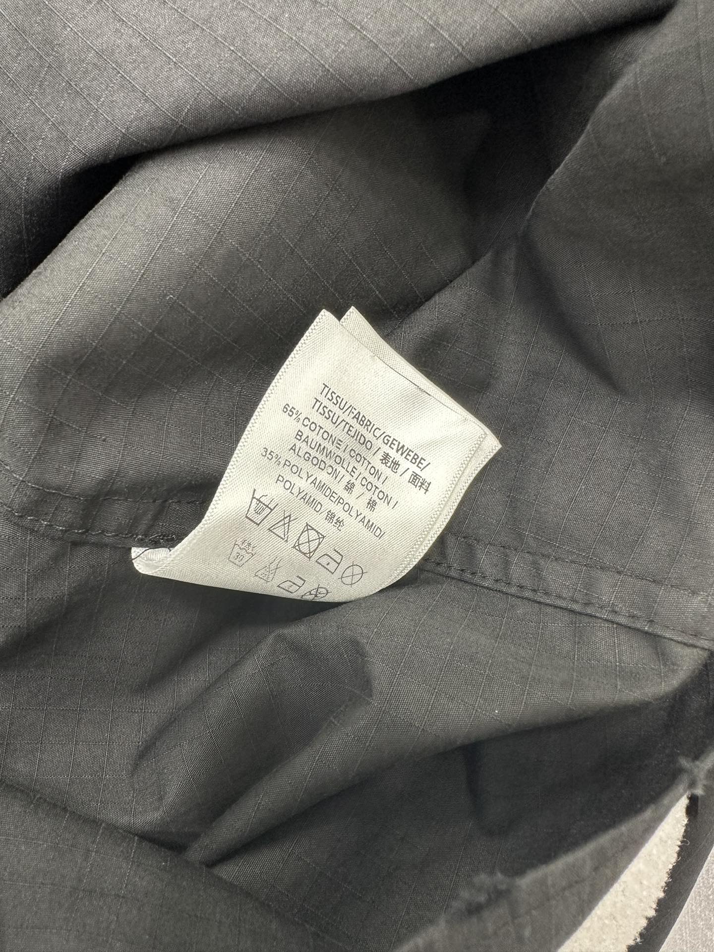 High-End Platinum Female Suit with Parisian Style and Quality Details - 图片 6