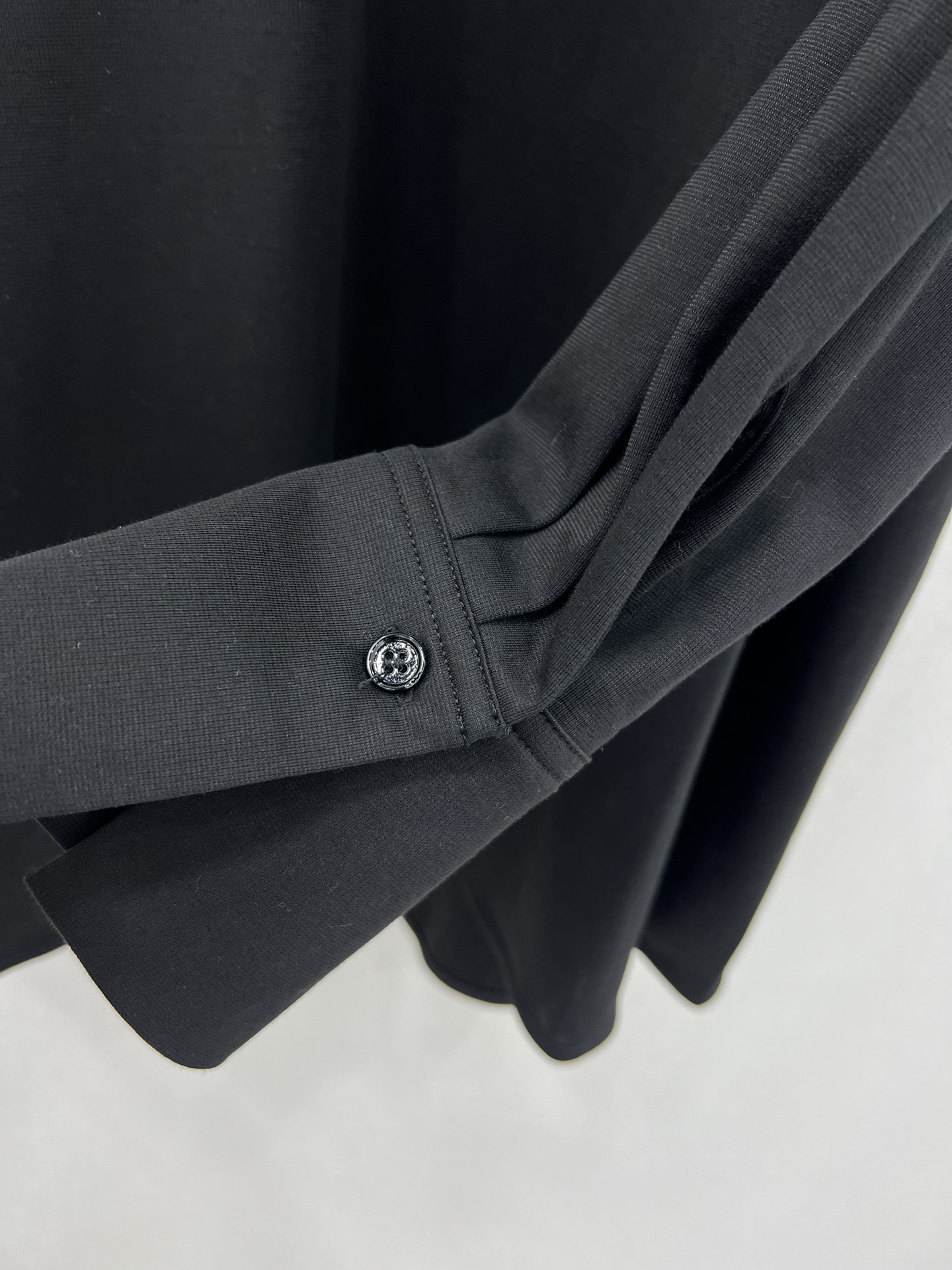Stylish MM6 Women’s Suit: First-Rate, Hard-Core, Fall/Winter Collection, 24 Combinations - 图片 5