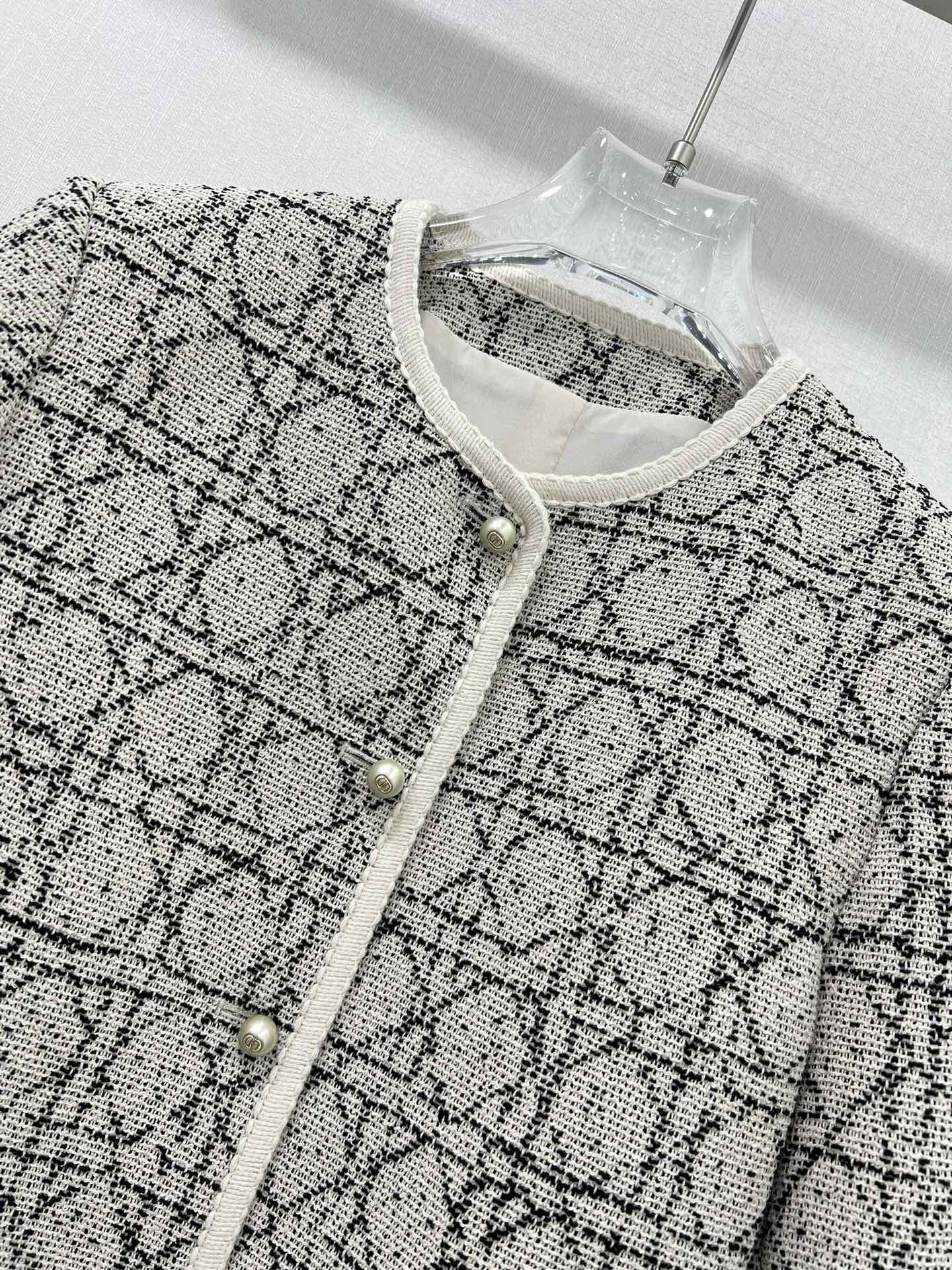 🔥🔥Dio* 25秋冬新款藤格外套 经典戴妃藤格纹元素弥久珍藏，定制面料，漂亮的菱格图案，突显纹理感简约