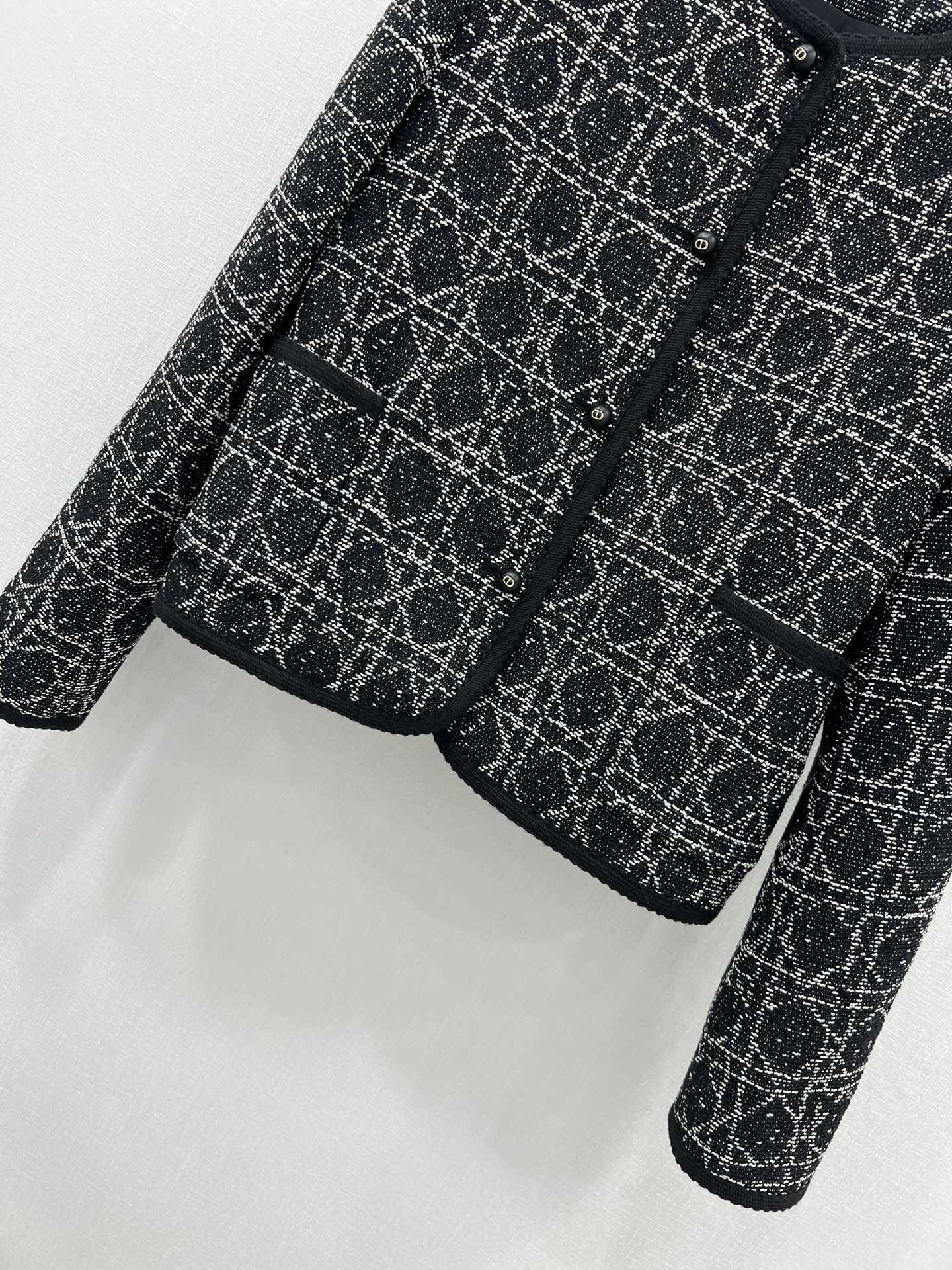 🔥🔥Dio* 25秋冬新款藤格外套 经典戴妃藤格纹元素弥久珍藏，定制面料，漂亮的菱格图案，突显纹理感简约