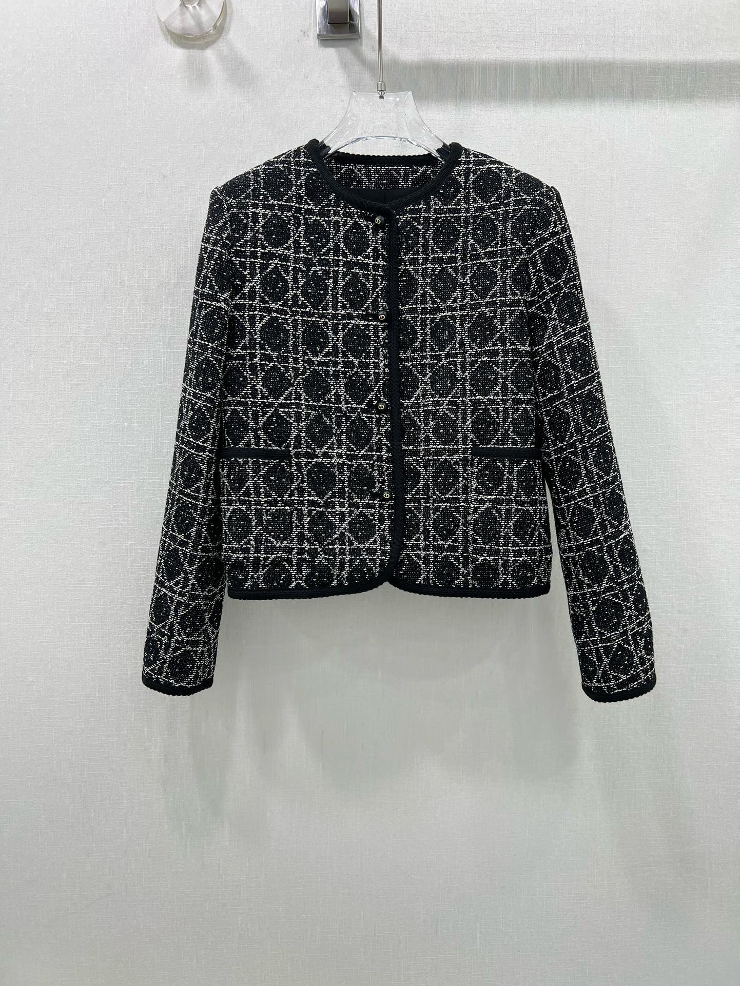 🔥🔥Dio* 25秋冬新款藤格外套 经典戴妃藤格纹元素弥久珍藏，定制面料，漂亮的菱格图案，突显纹理感简约