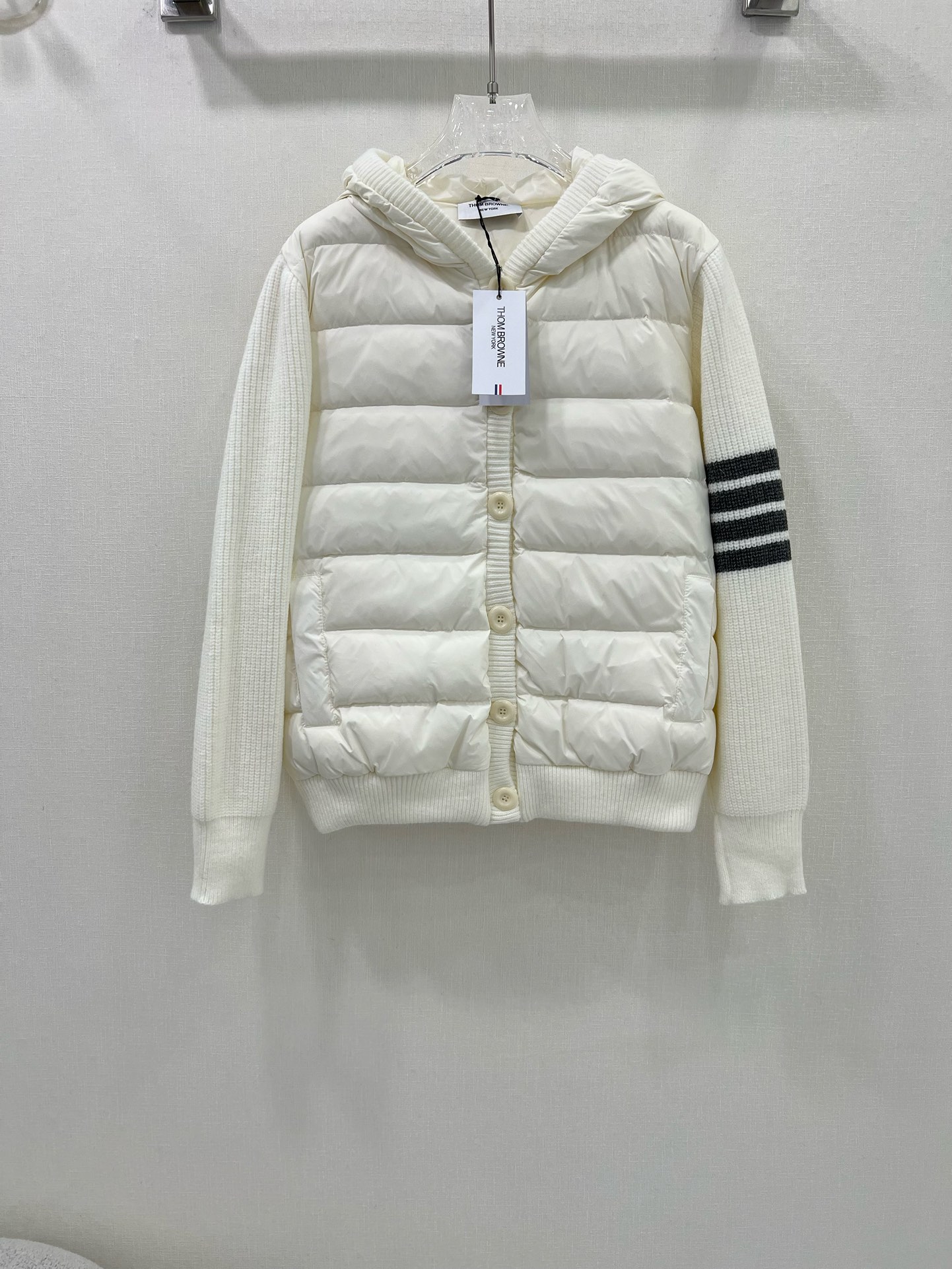 Thom Browne Ropa Abrigos y chaquetas Chaqueta de plumón Marrón Blanco Empalme Plumón de pato blanco Lana Colección otoño – invierno Blusa con capucha