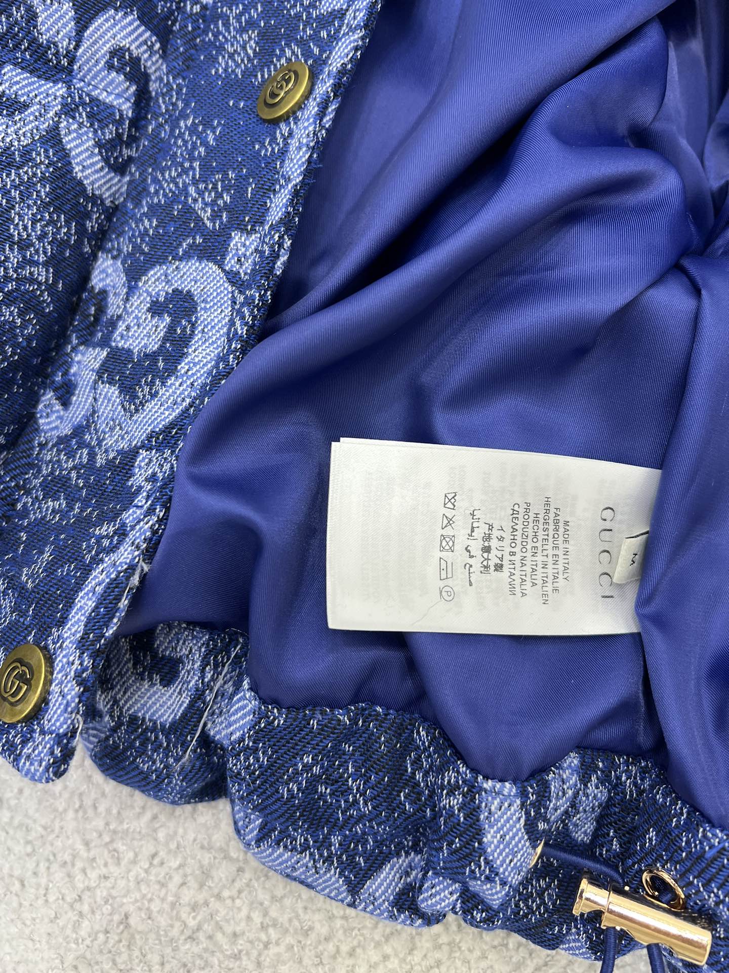 🔥🔥Gucc*25秋冬新款羽绒服 90白鸭绒 双g字母提花系列连帽撞色羽绒 满Logo印花 打造视觉层次