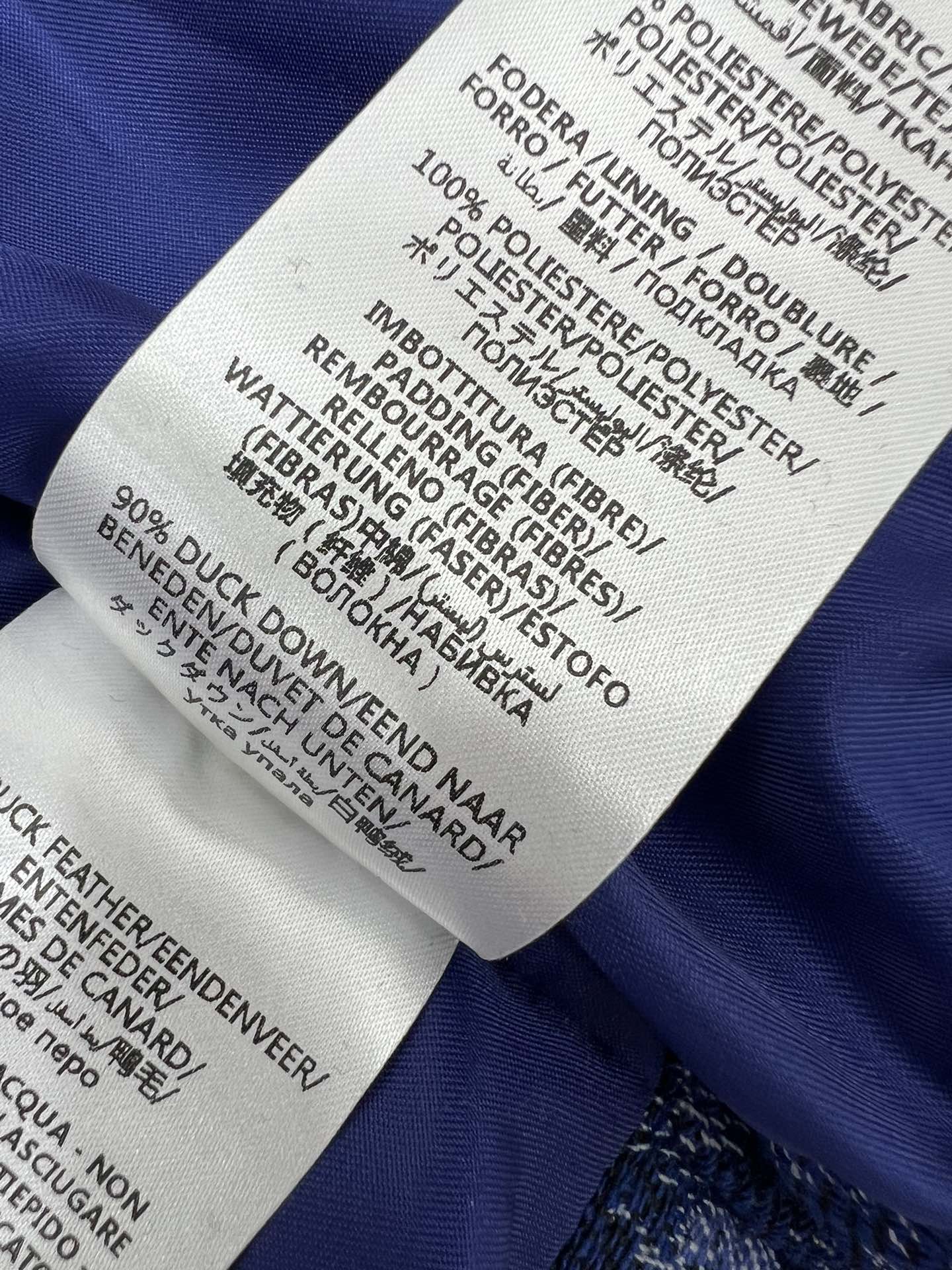 🔥🔥Gucc*25秋冬新款羽绒服 90白鸭绒 双g字母提花系列连帽撞色羽绒 满Logo印花 打造视觉层次